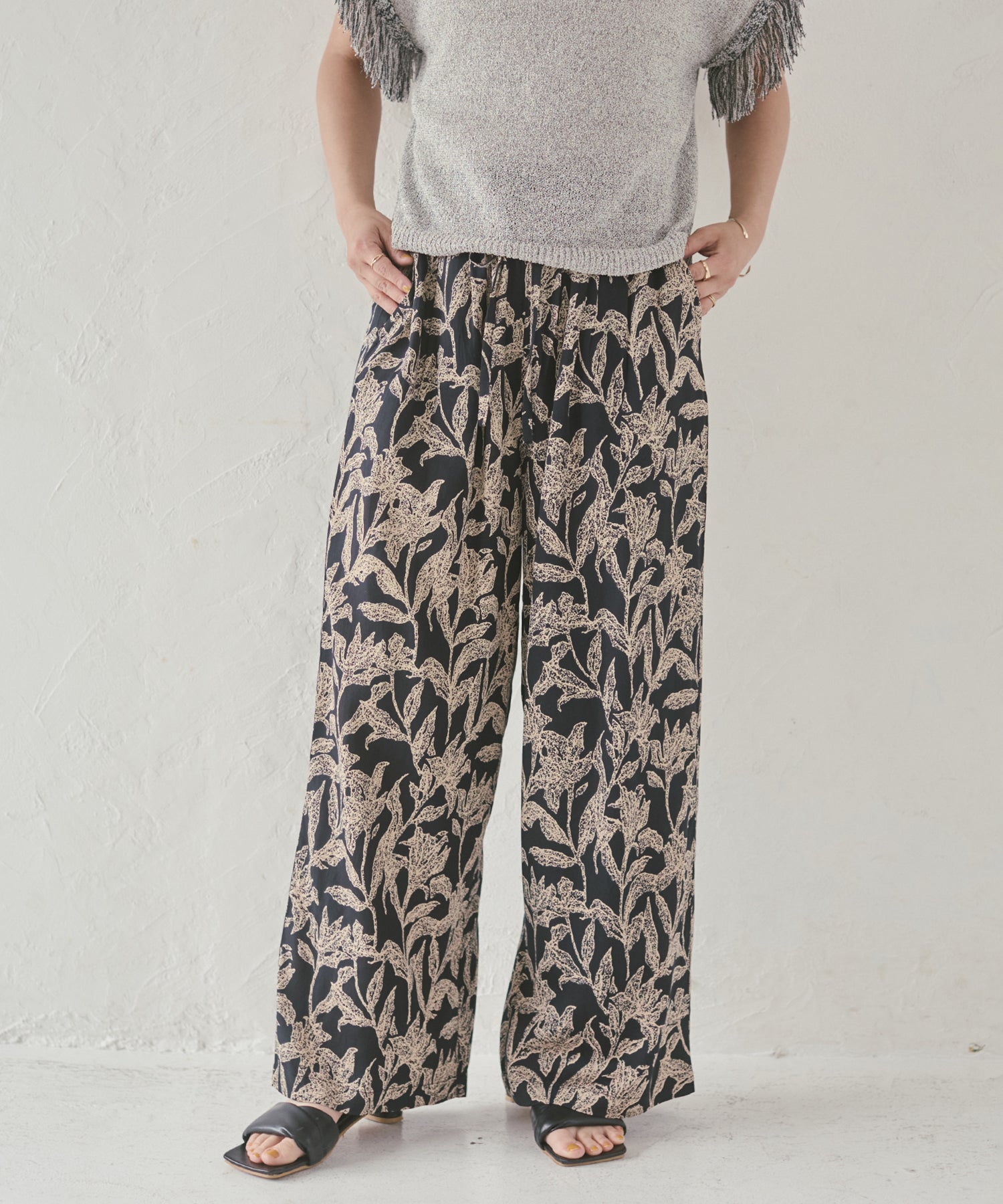 VISCOSE SATIN PRINTED EASY PANTS