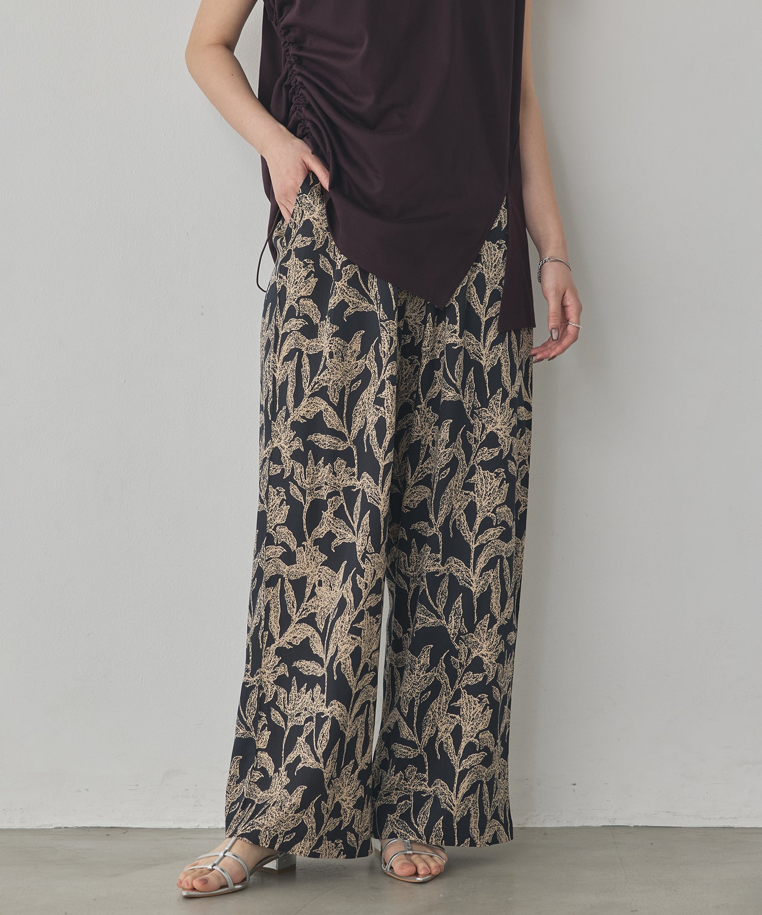 VISCOSE SATIN PRINTED EASY PANTS
