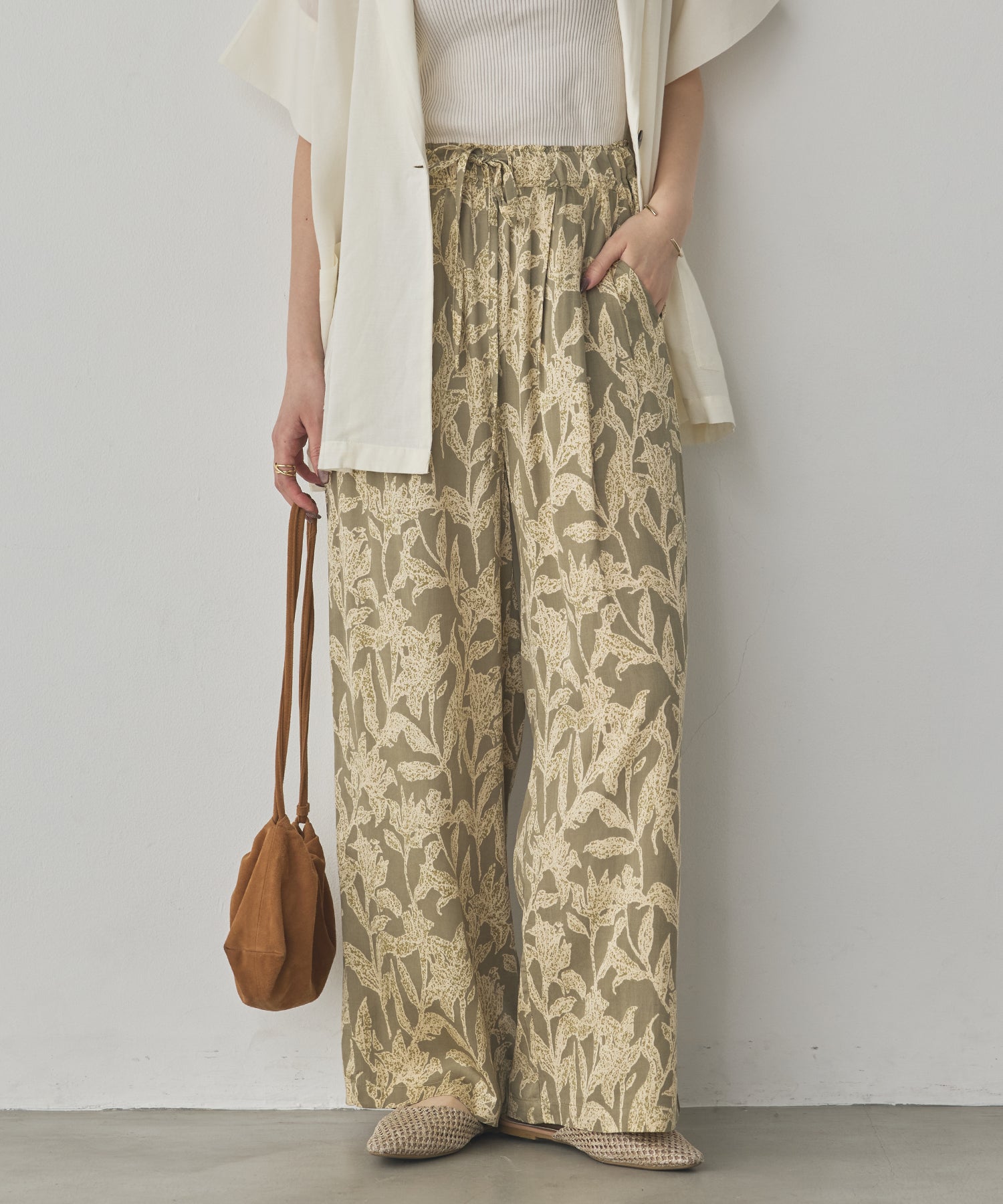 VISCOSE SATIN PRINTED EASY PANTS