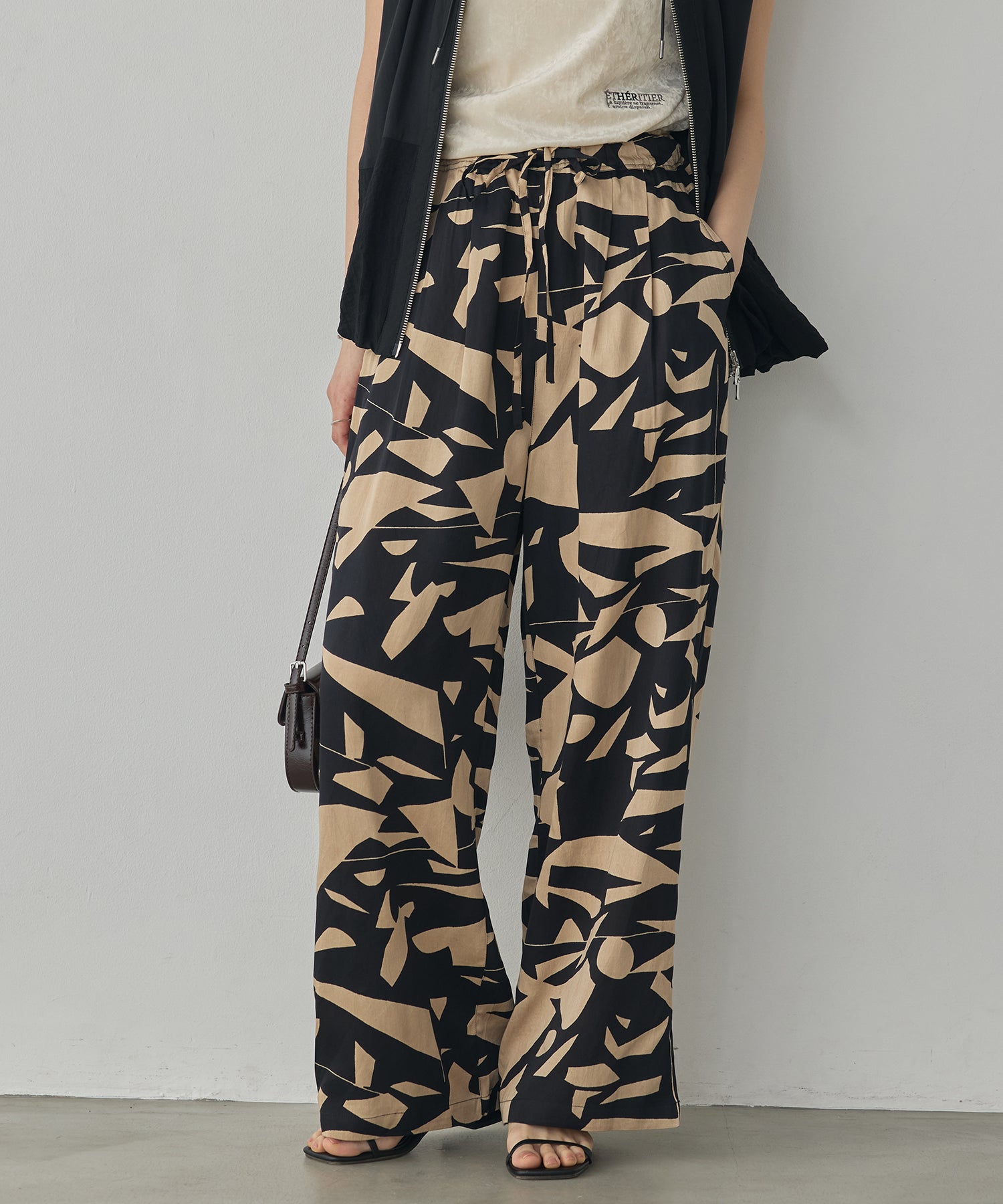 VISCOSE SATIN PRINTED EASY PANTS