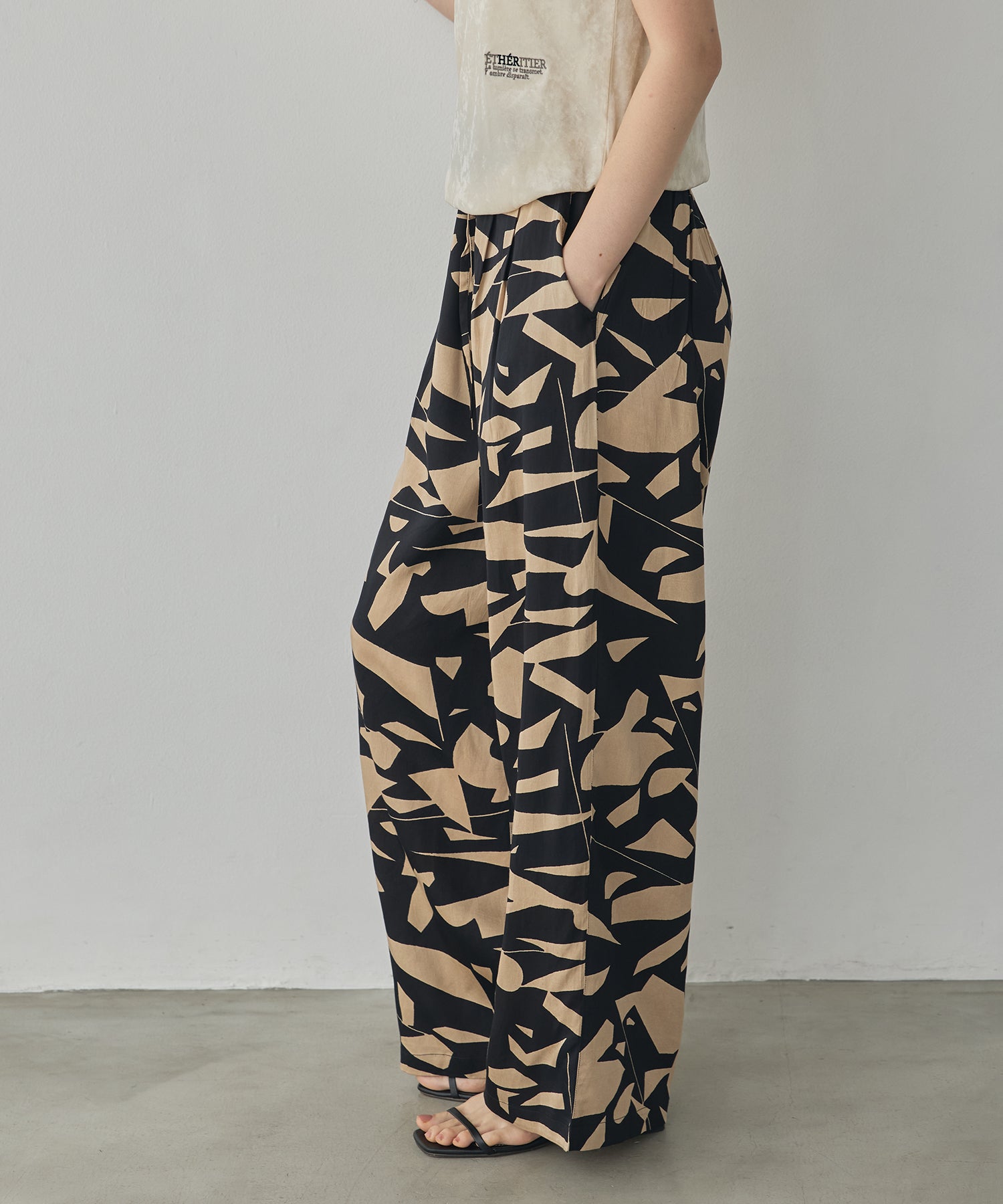 VISCOSE SATIN PRINTED EASY PANTS