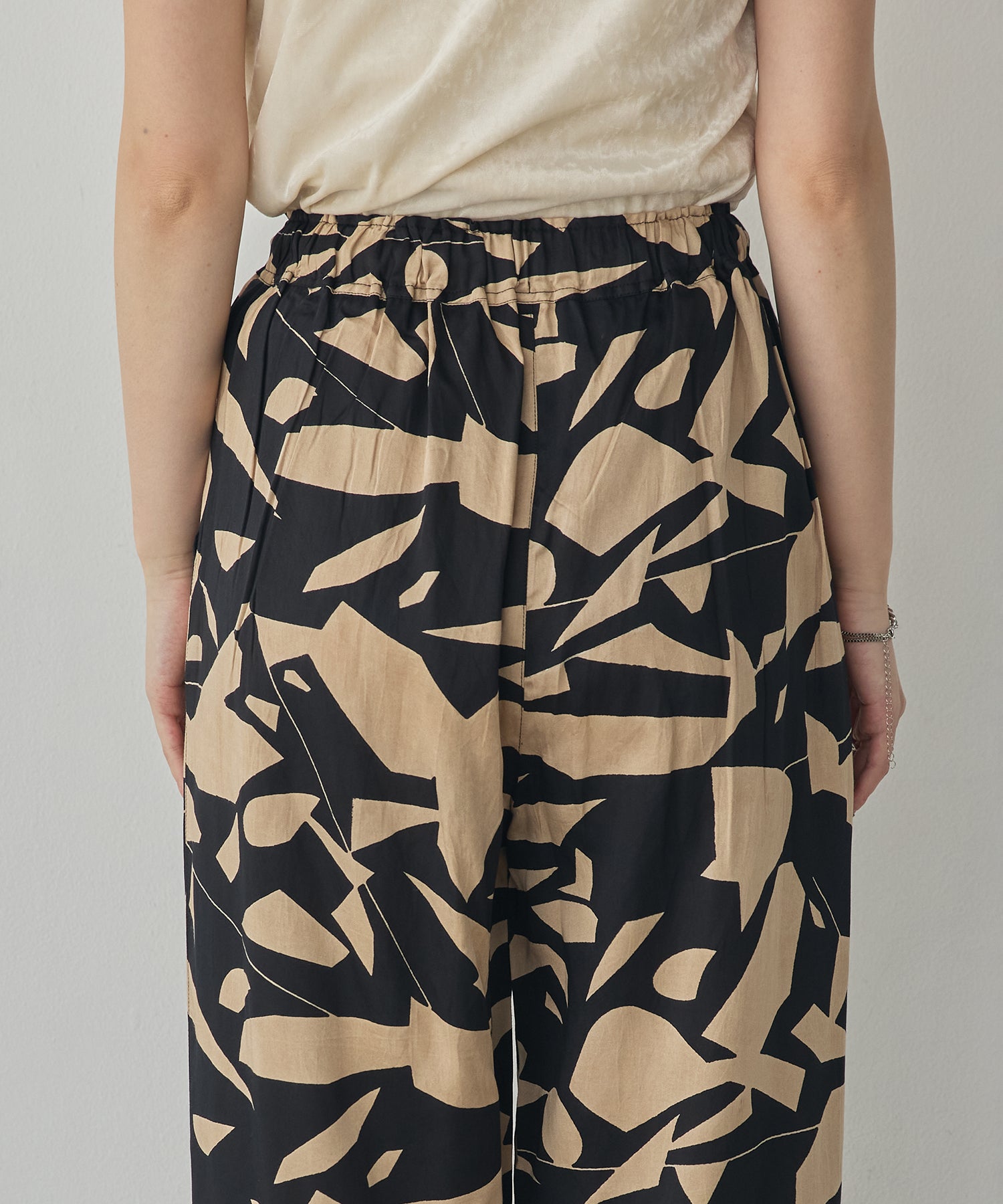 VISCOSE SATIN PRINTED EASY PANTS