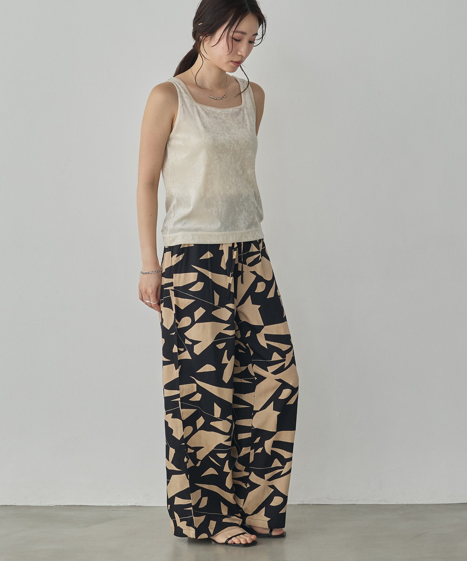VISCOSE SATIN PRINTED EASY PANTS