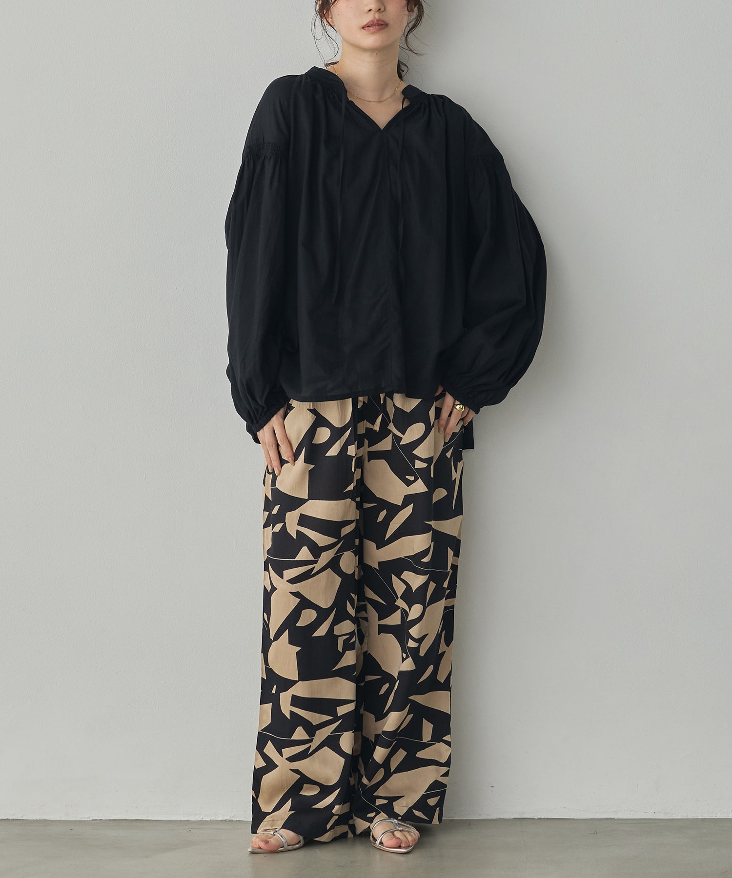 VISCOSE SATIN PRINTED EASY PANTS