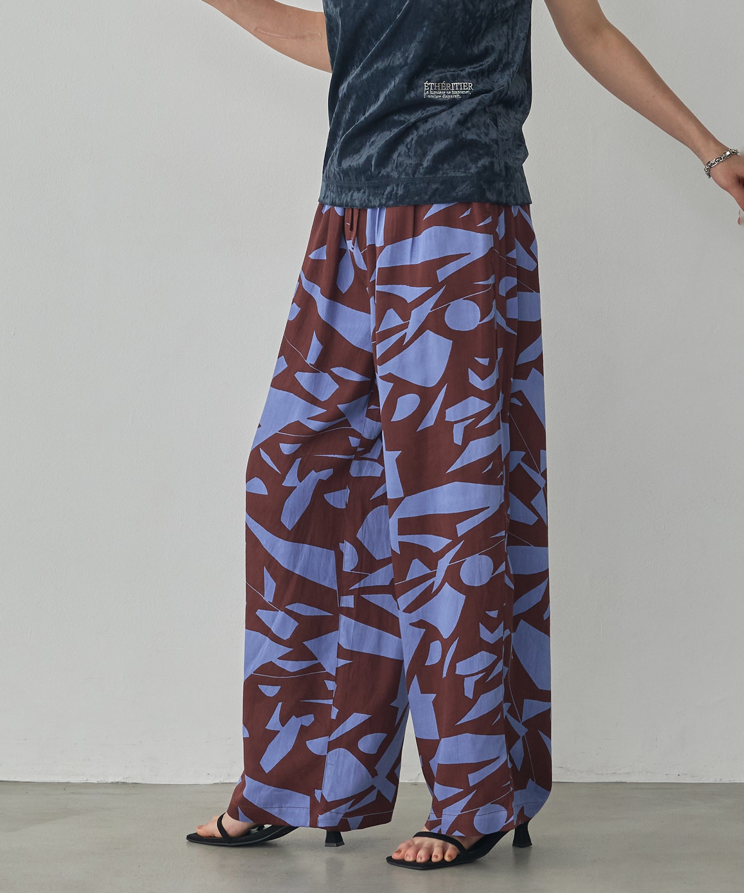 VISCOSE SATIN PRINTED EASY PANTS