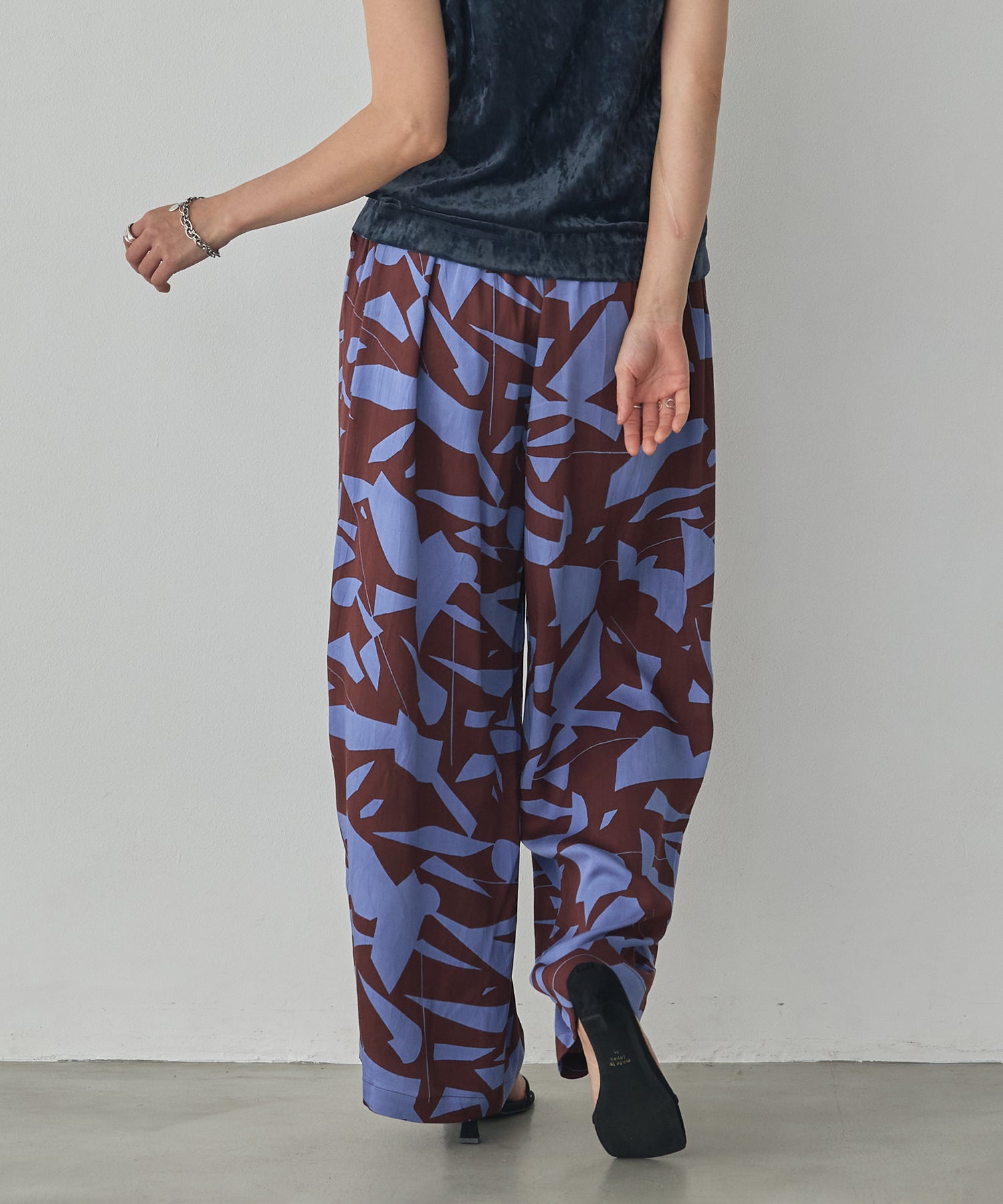 VISCOSE SATIN PRINTED EASY PANTS