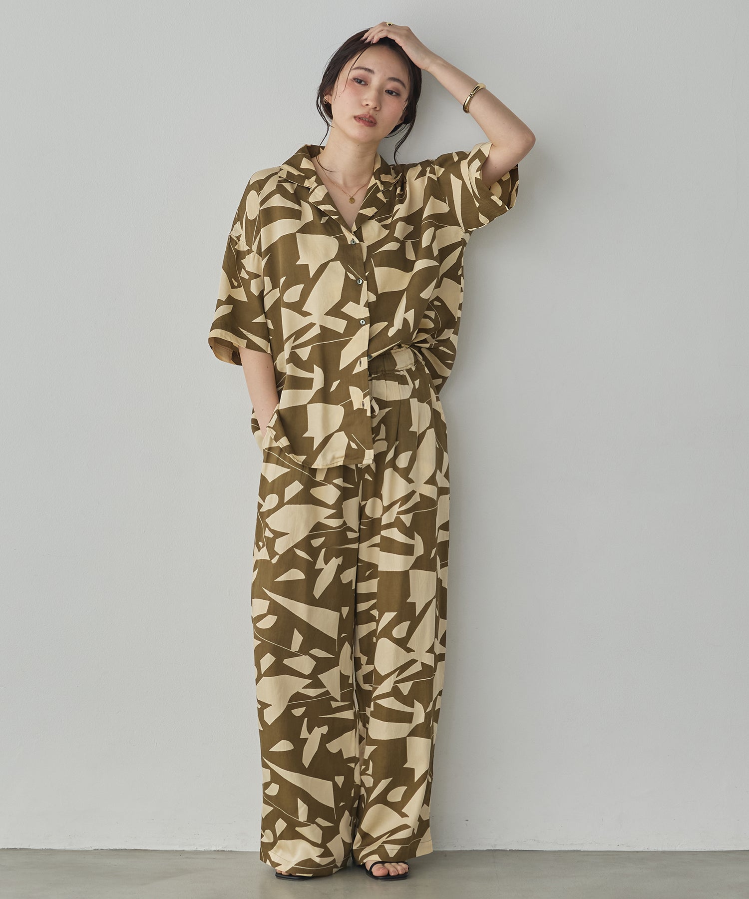 VISCOSE SATIN PRINTED EASY PANTS