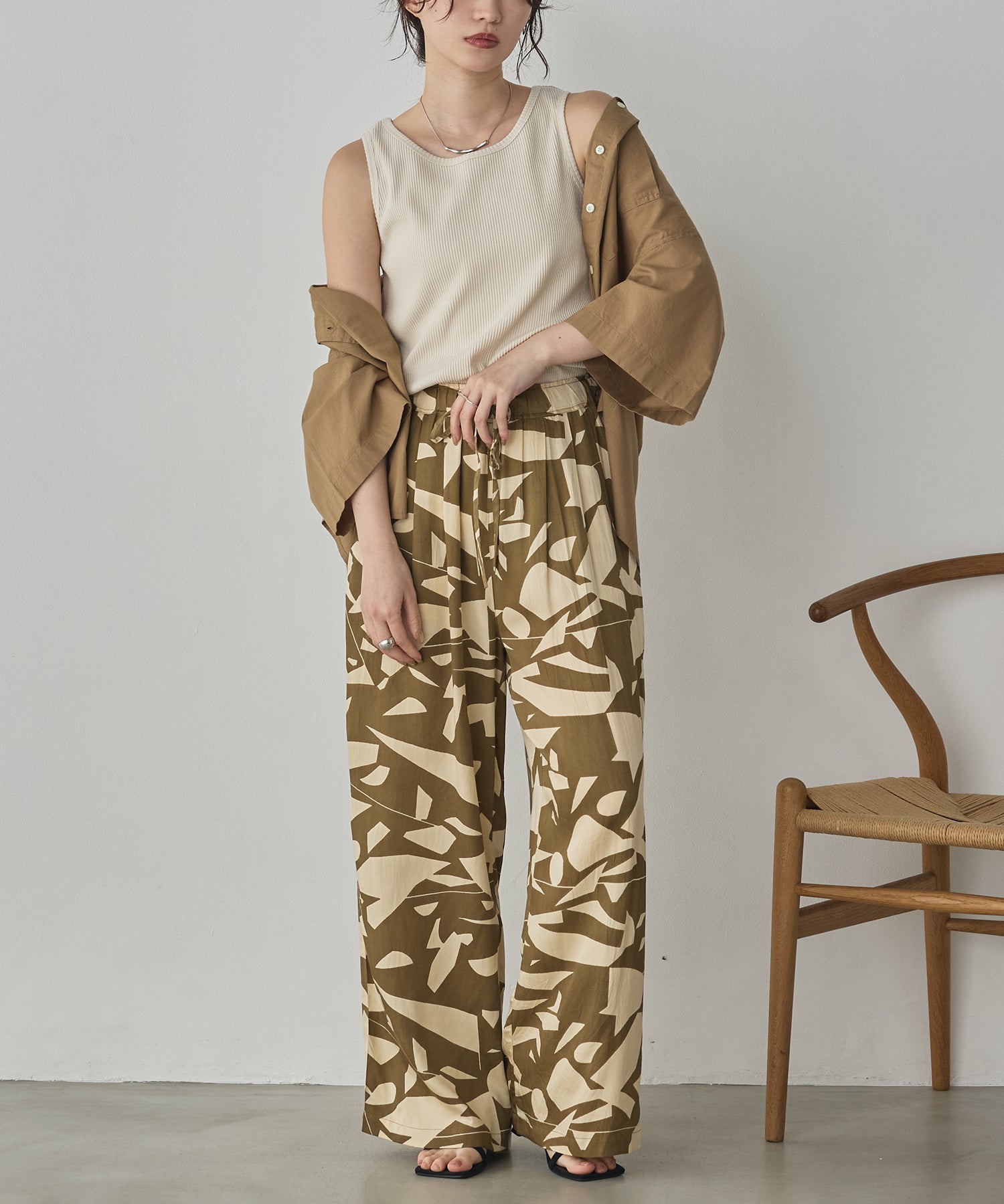 VISCOSE SATIN PRINTED EASY PANTS