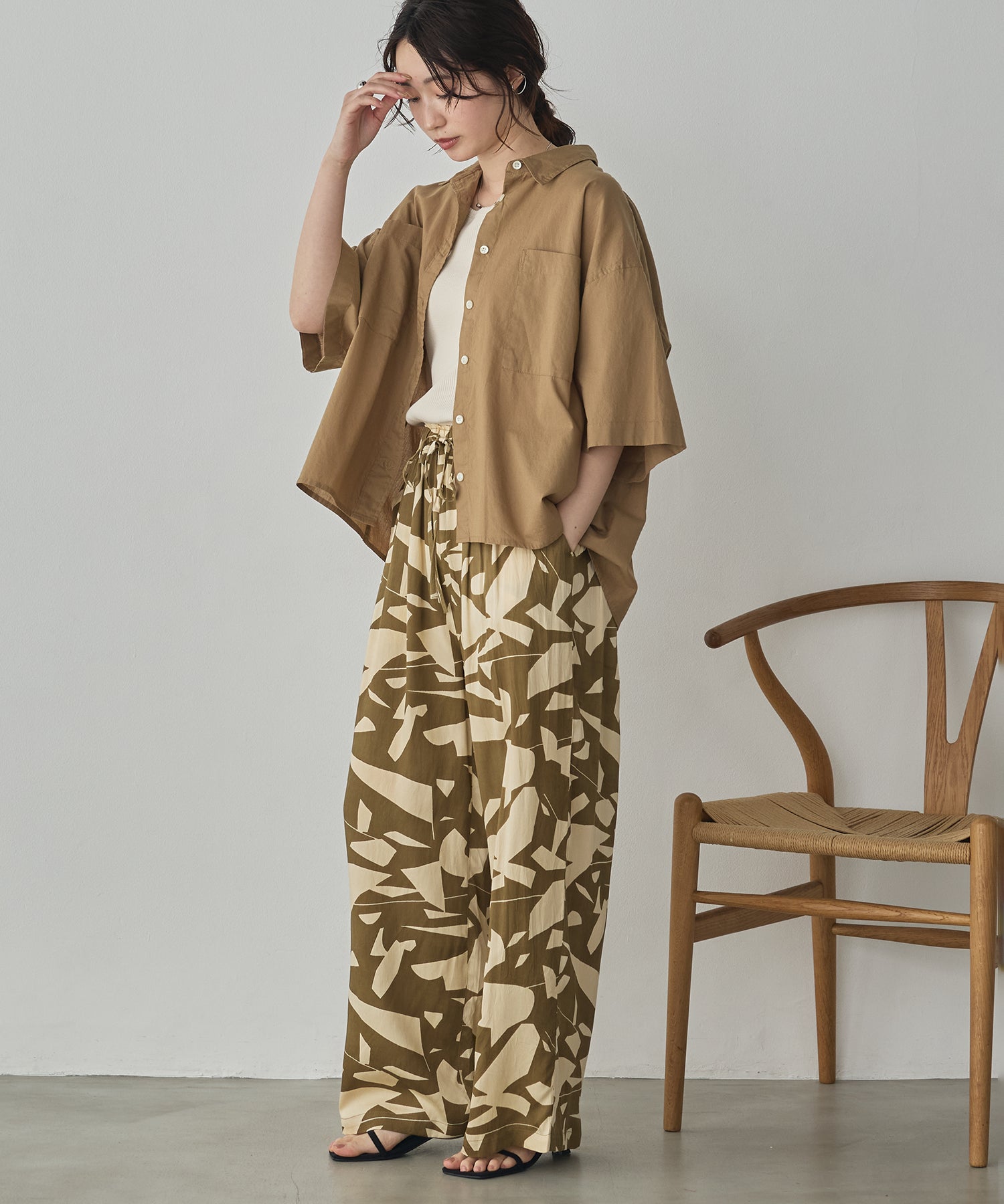 VISCOSE SATIN PRINTED EASY PANTS