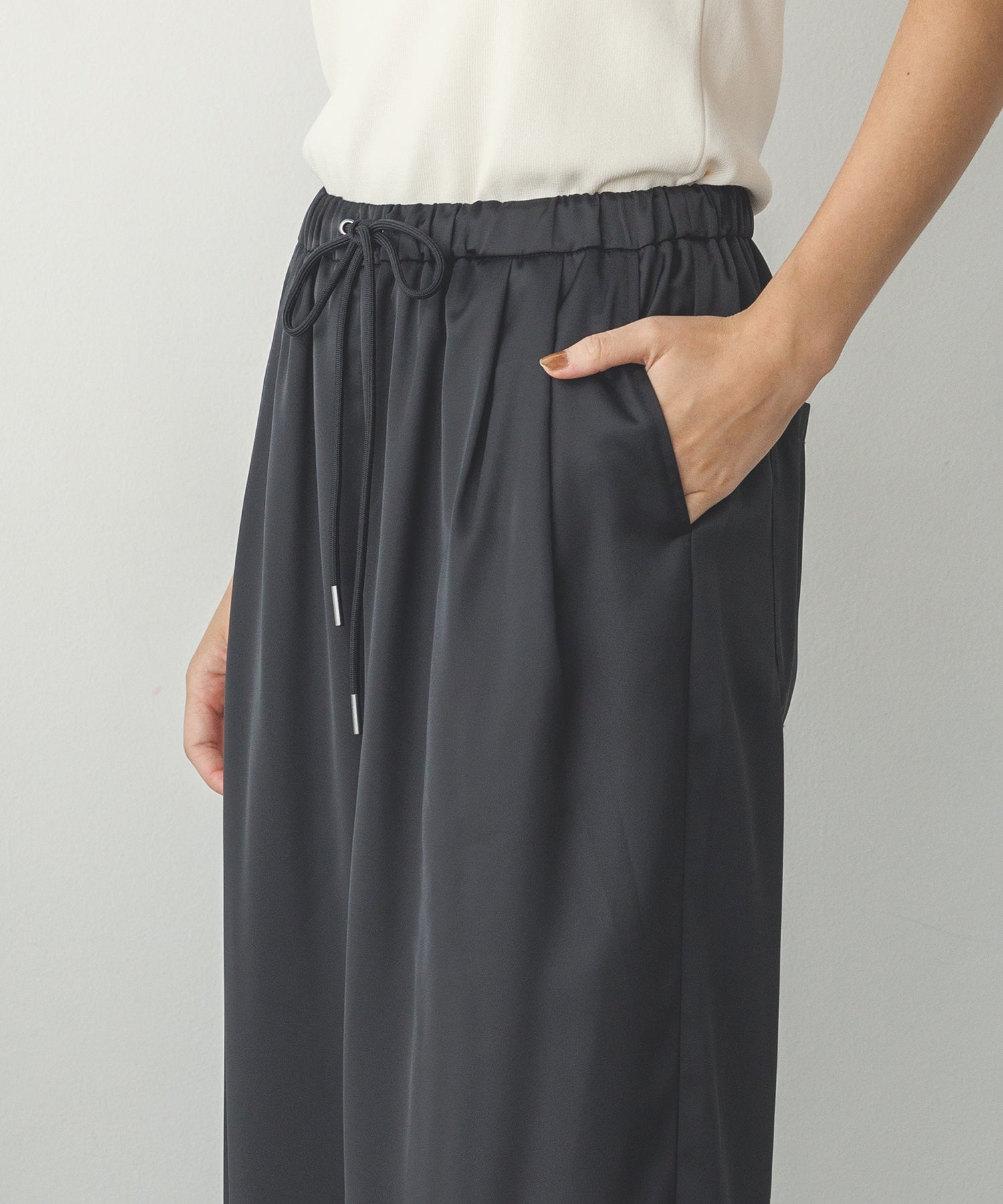 【WEB限定/別注】サテンパラシュートパンツ