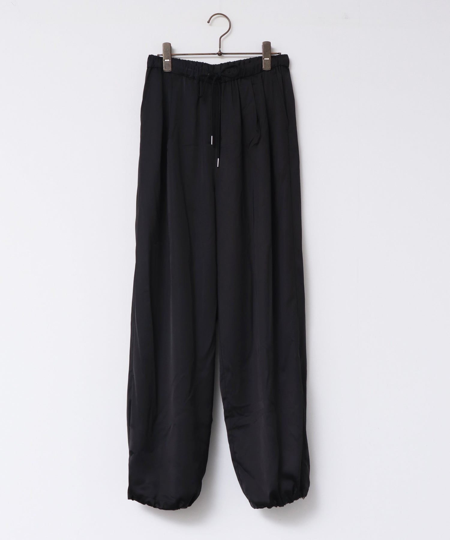 【WEB限定/別注】サテンパラシュートパンツ