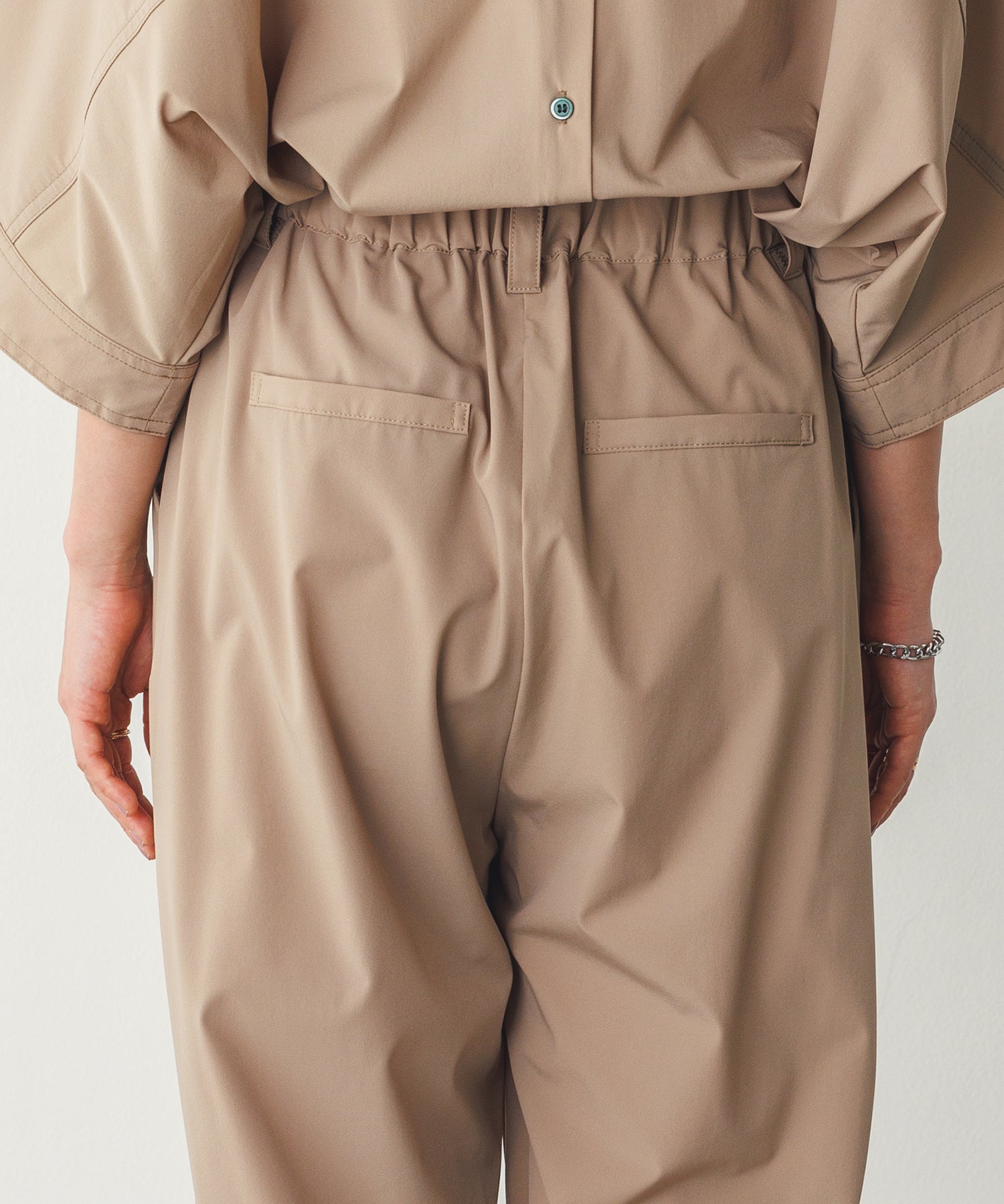 【新色追加】接触冷感テーパードパンツ