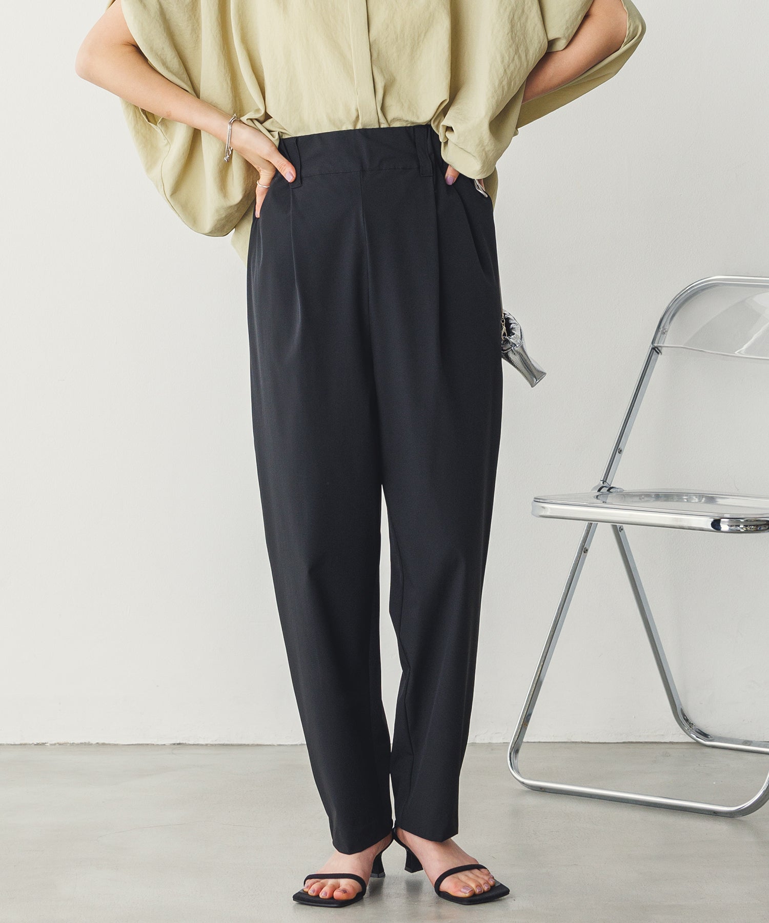 【新色追加】接触冷感テーパードパンツ