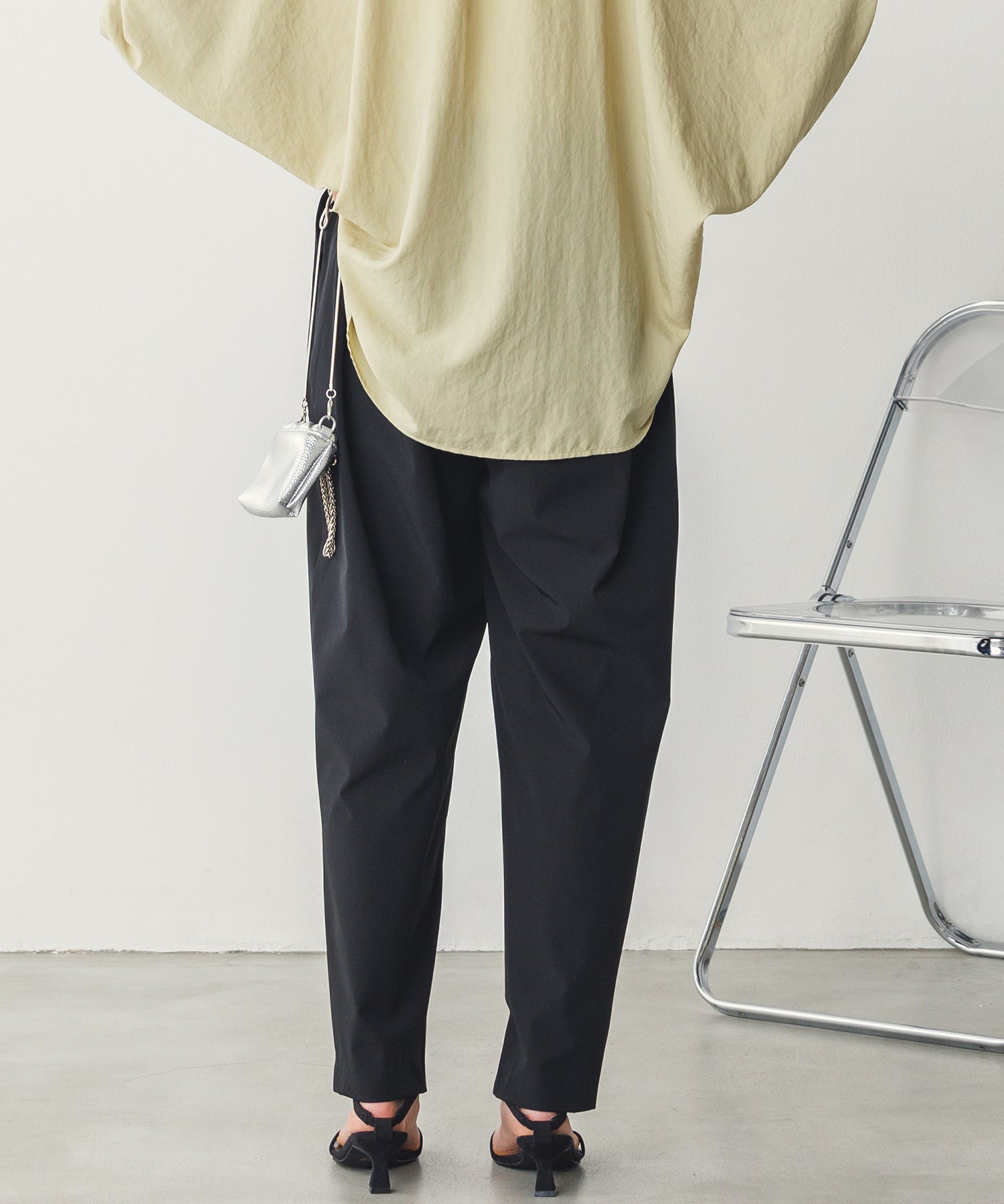 【新色追加】接触冷感テーパードパンツ