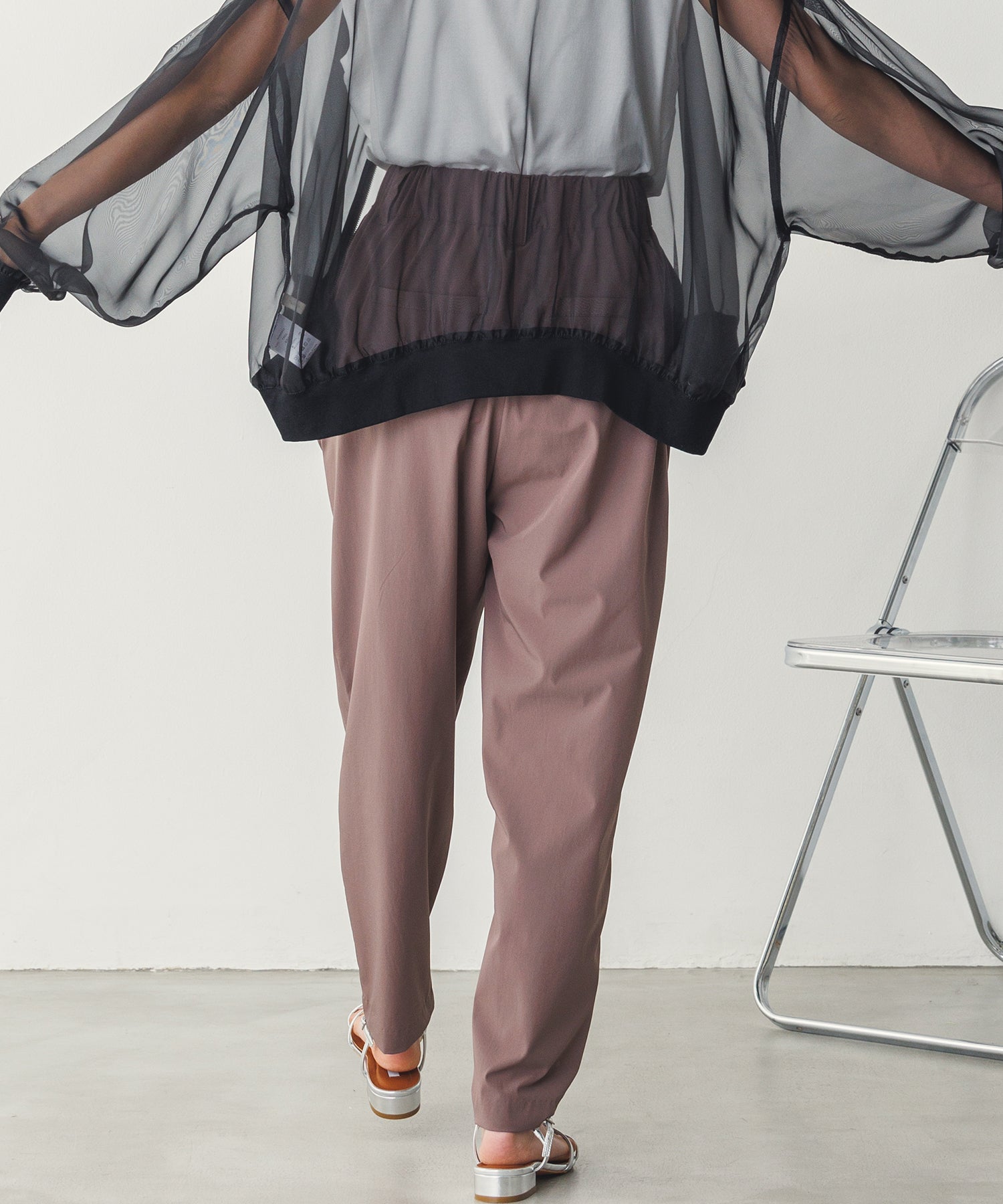 【新色追加】接触冷感テーパードパンツ