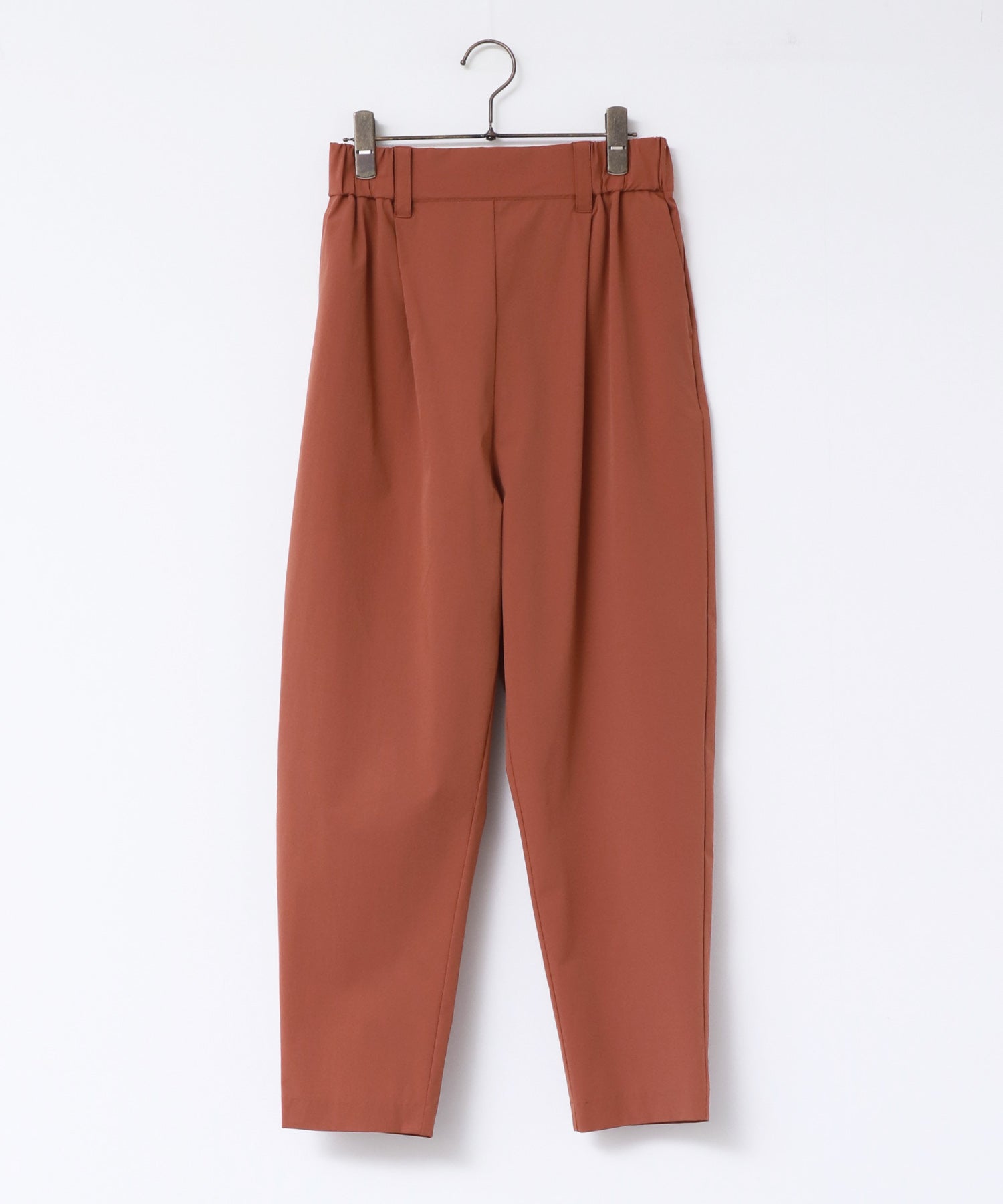 【新色追加】接触冷感テーパードパンツ