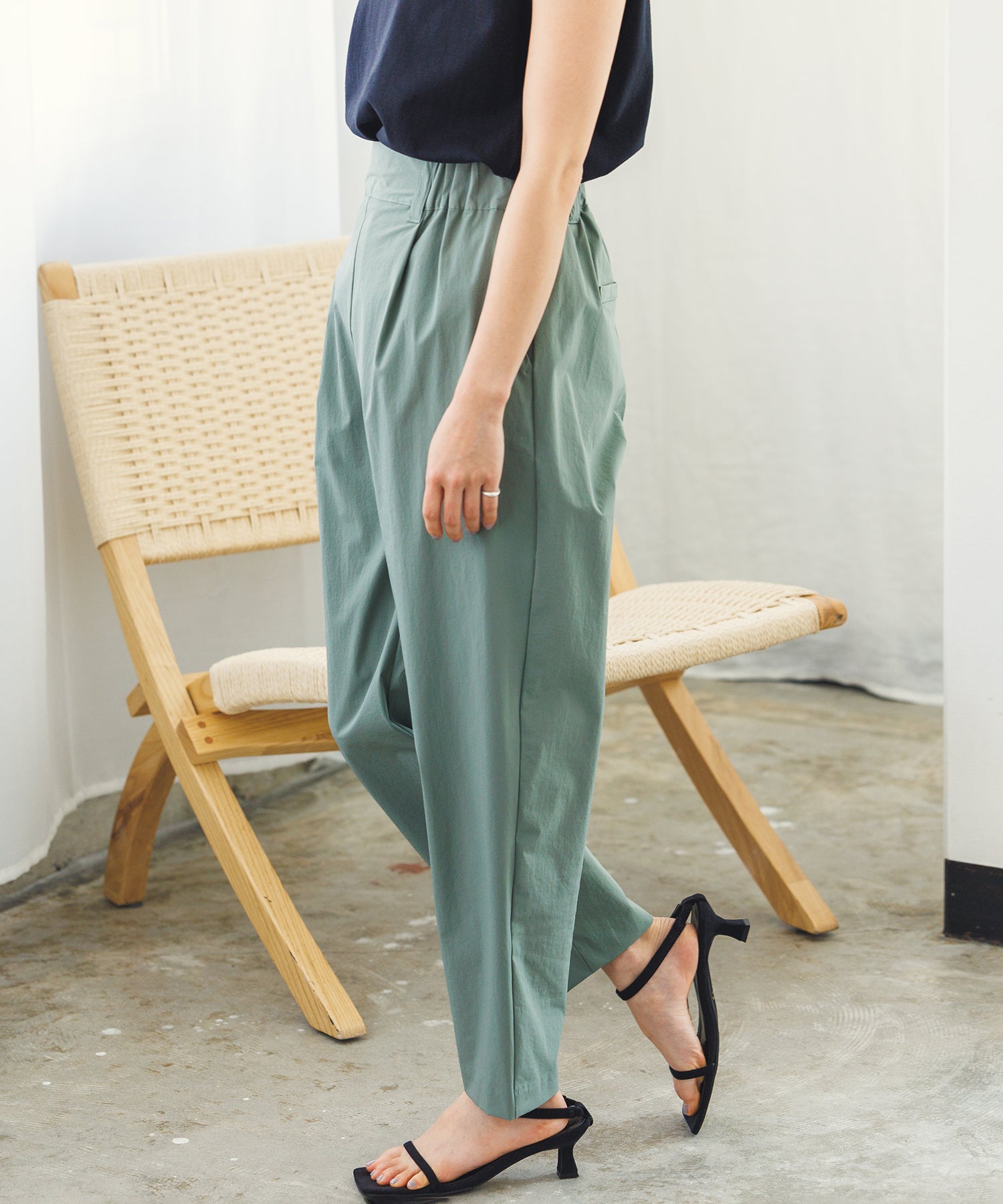 【新色追加】接触冷感テーパードパンツ