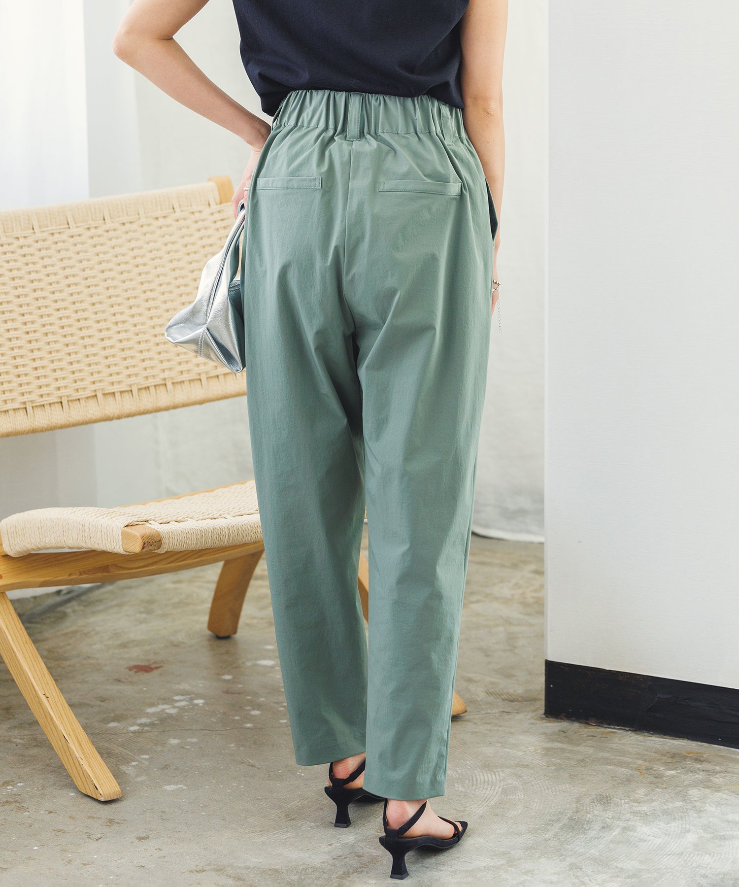 【新色追加】接触冷感テーパードパンツ