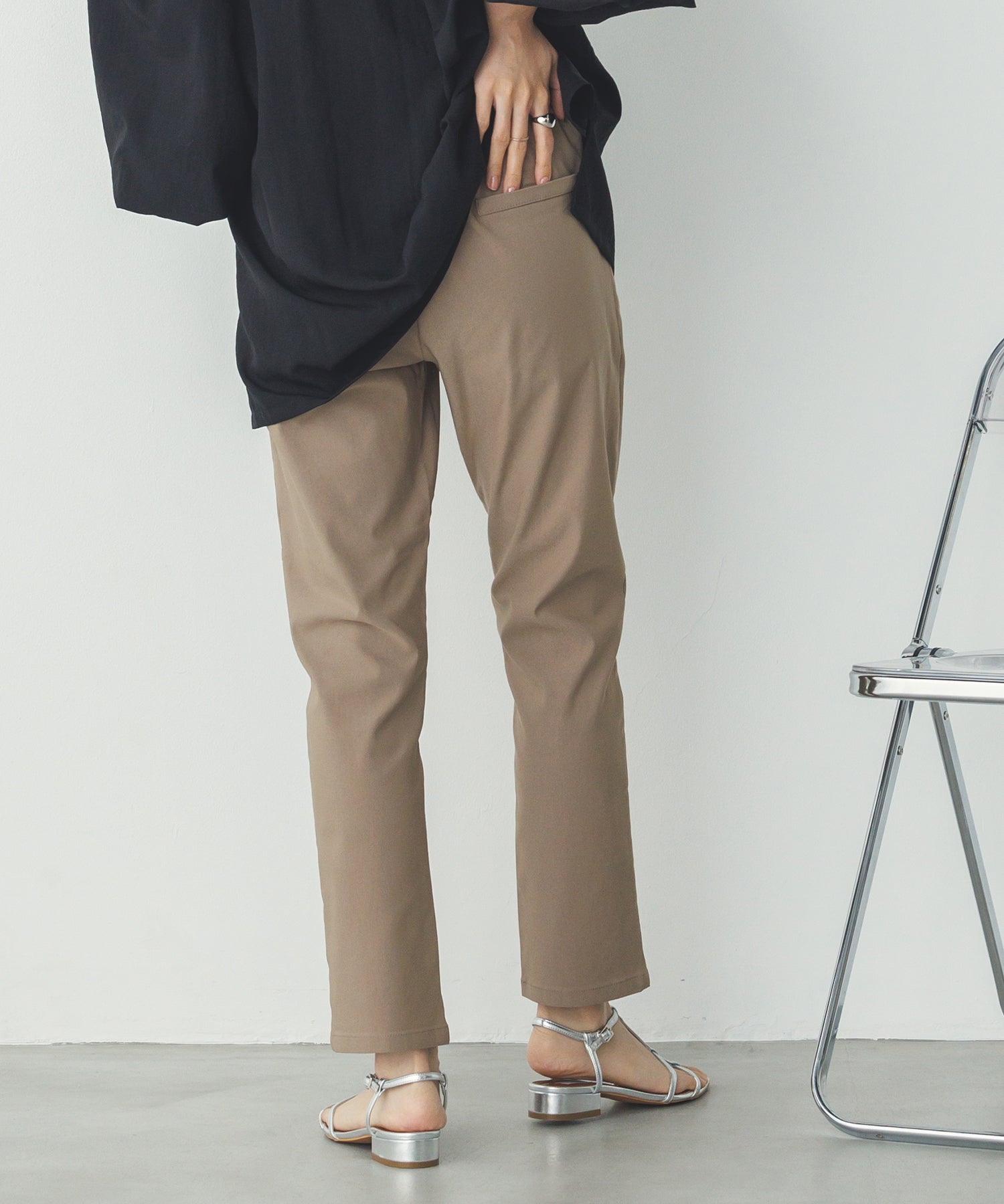 【ストレッチ】バリラクテーパードパンツ S/Mサイズ