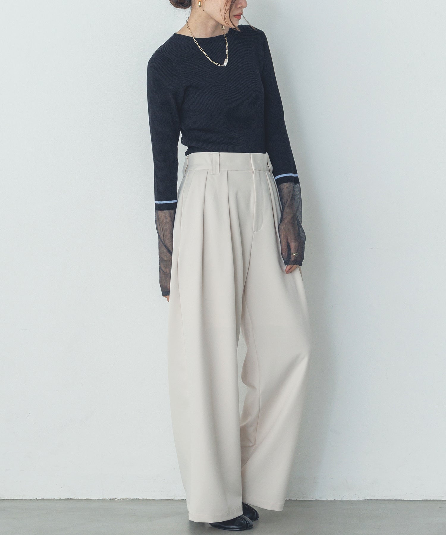 ストレッチワイドパンツ