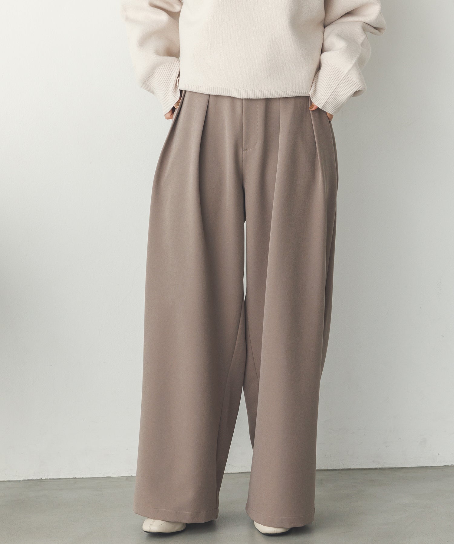 ストレッチワイドパンツ