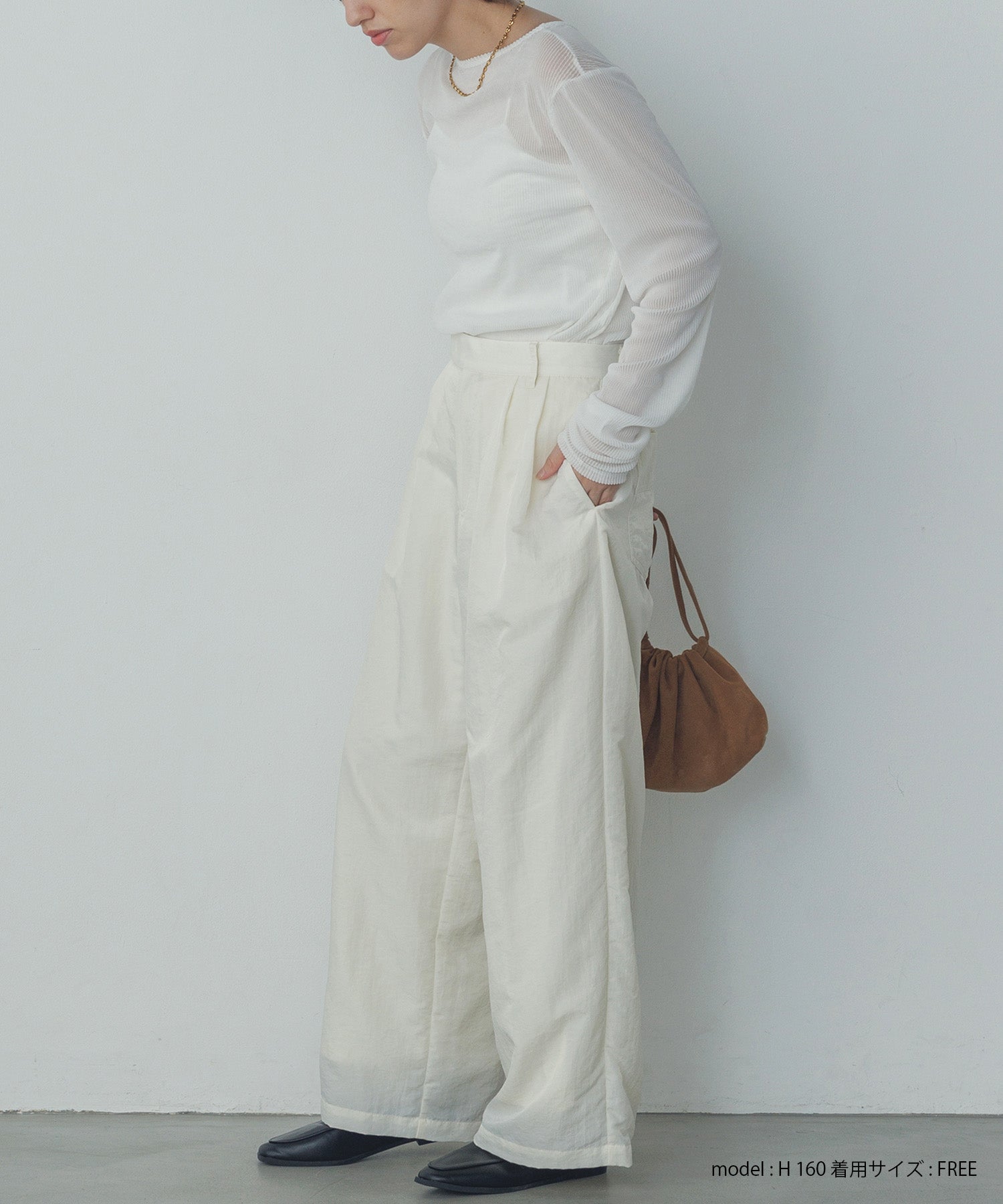 ナイロンツイル タックパンツ