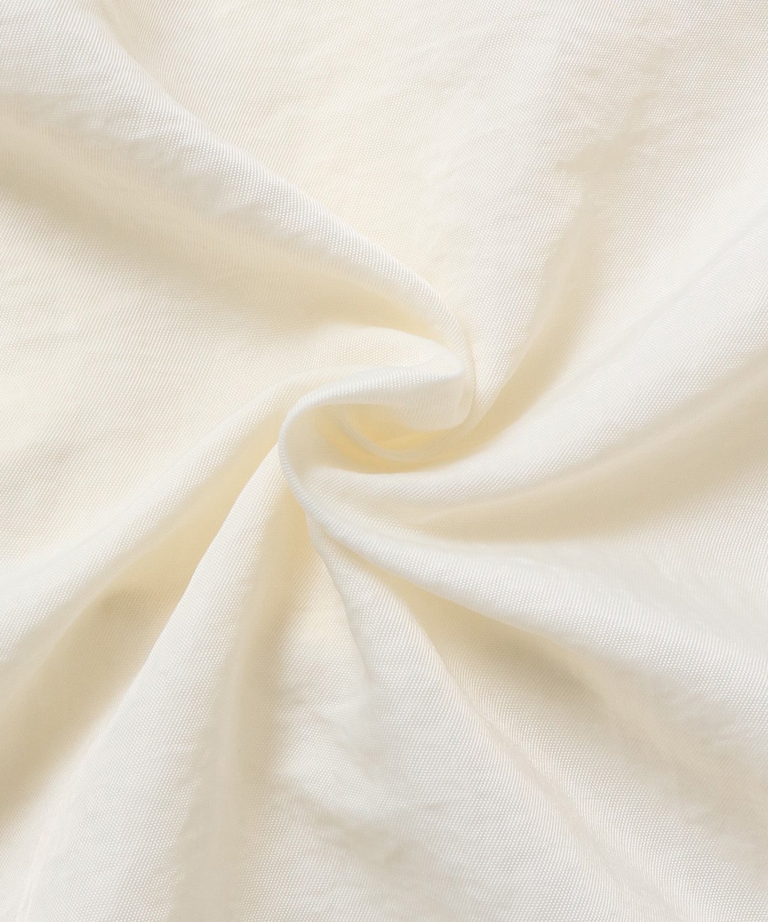 ナイロンツイル タックパンツ