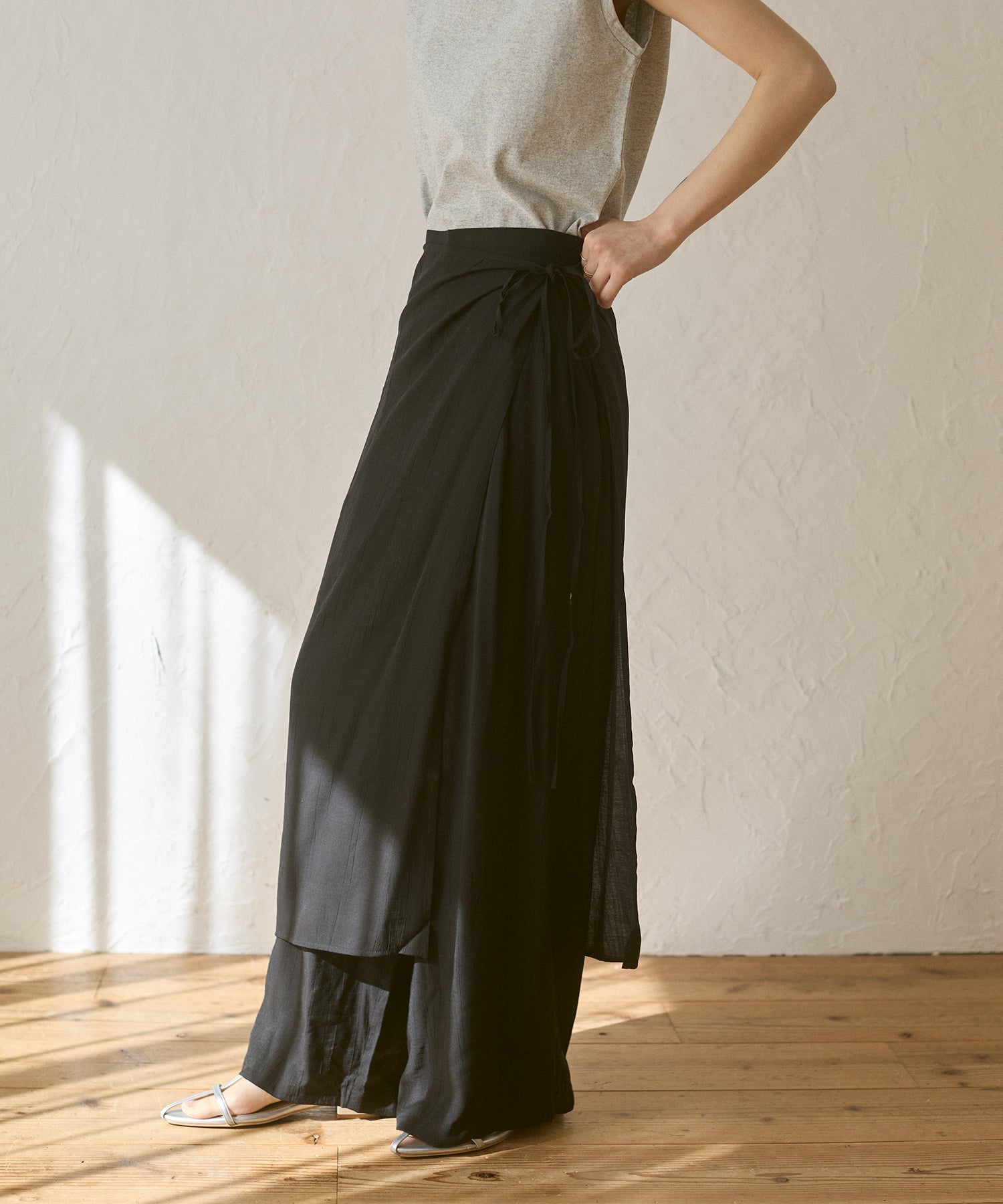 《PRE-ORDER》WASH-SATIN LAYERED SKIRT