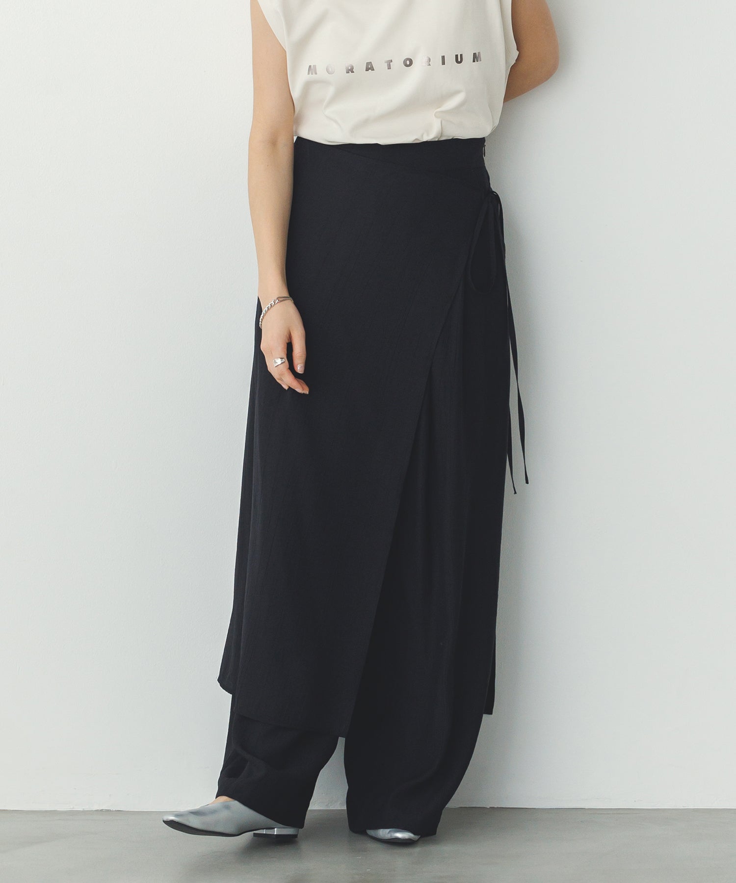 《PRE-ORDER》WASH-SATIN LAYERED SKIRT