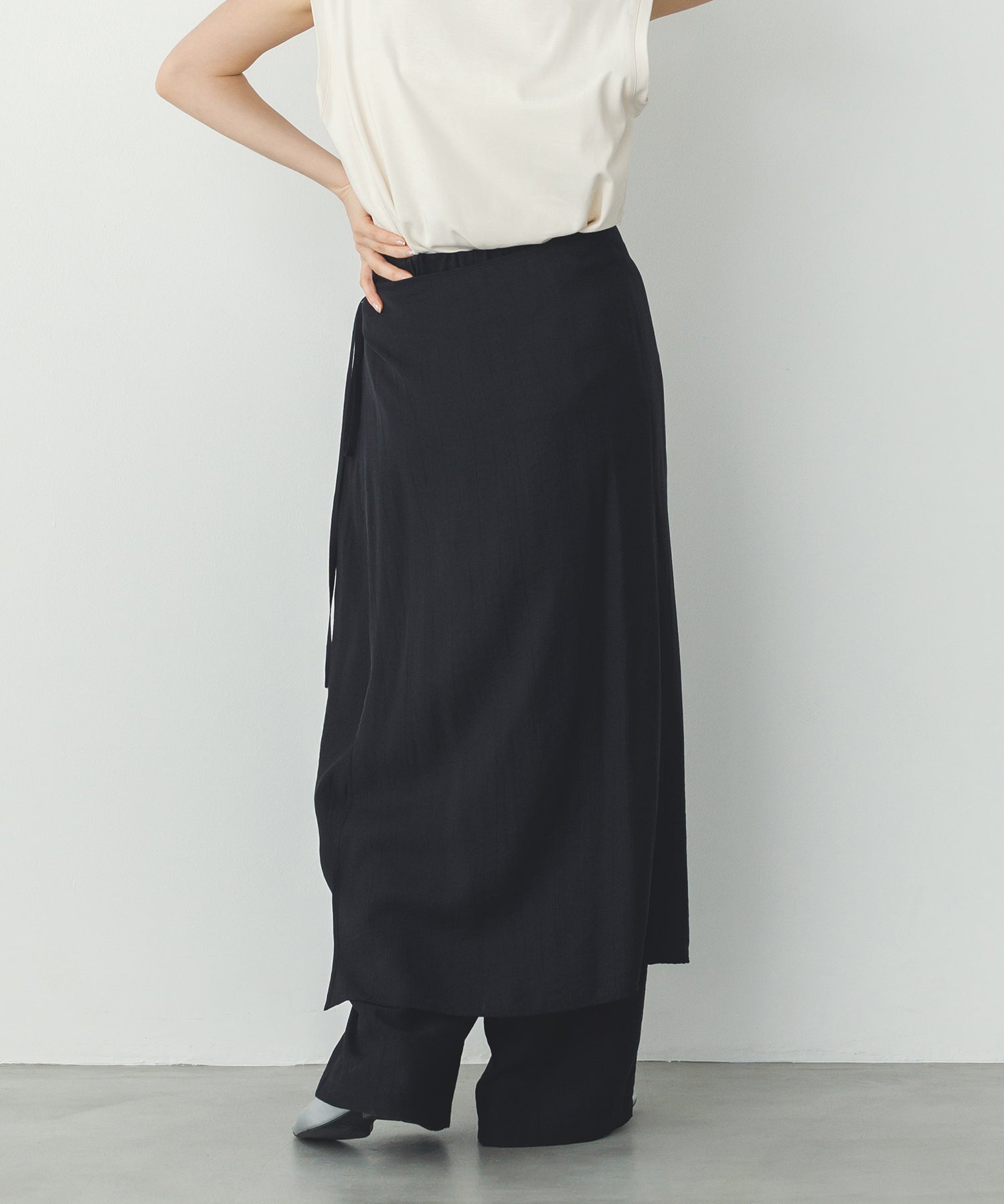 《PRE-ORDER》WASH-SATIN LAYERED SKIRT