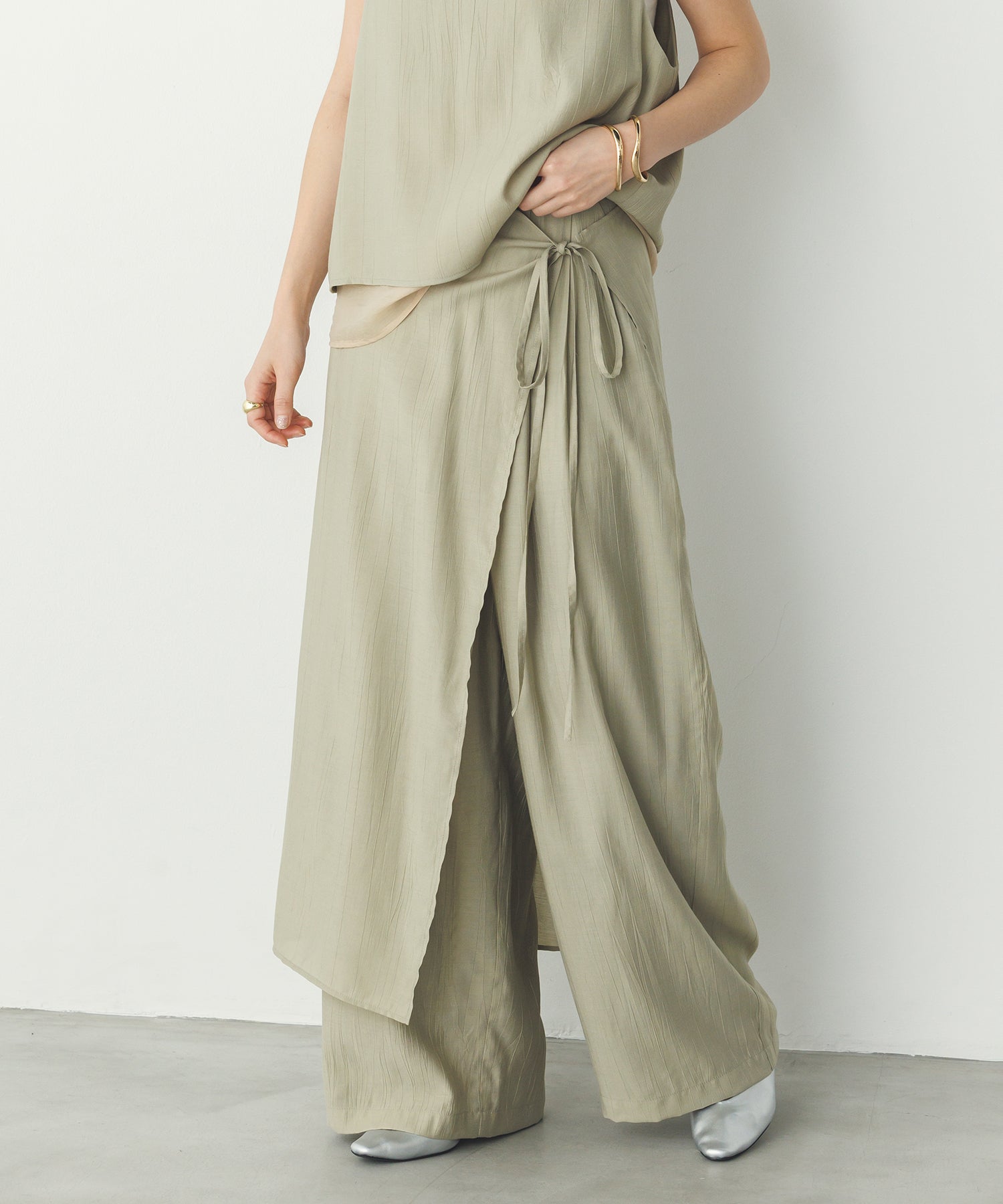 《PRE-ORDER》WASH-SATIN LAYERED SKIRT