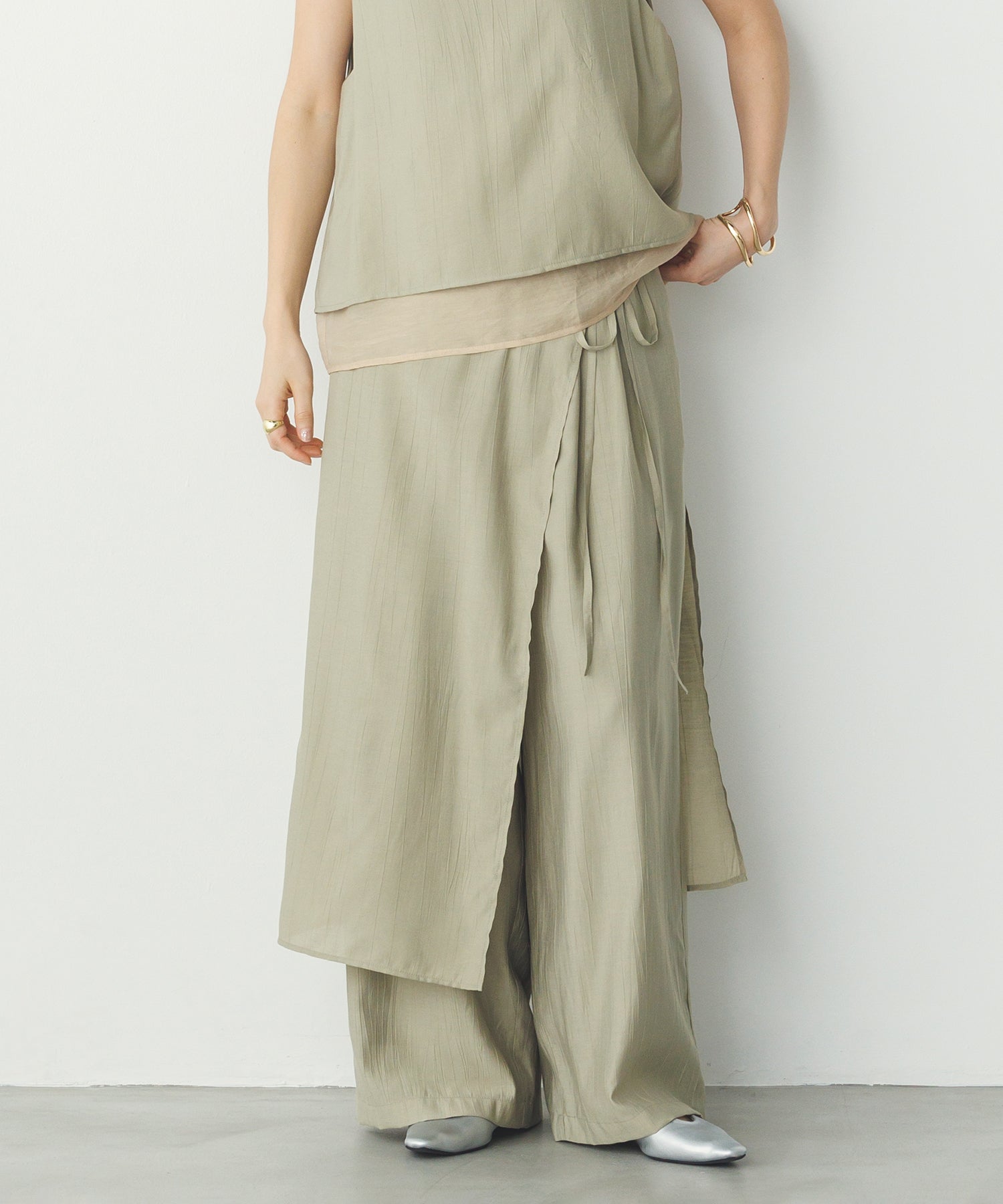 《PRE-ORDER》WASH-SATIN LAYERED SKIRT