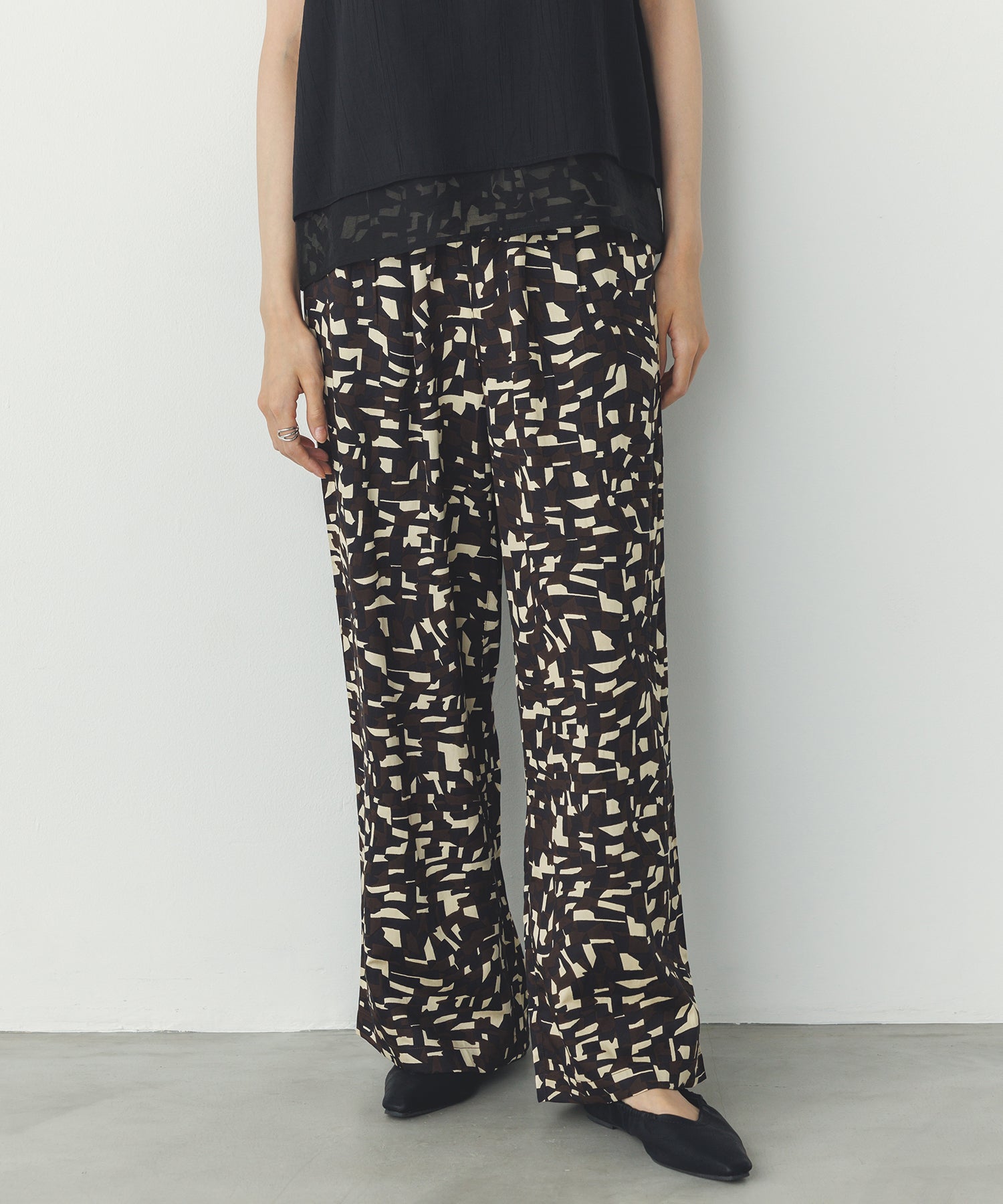 ジオメトリックプリント イージーパンツ