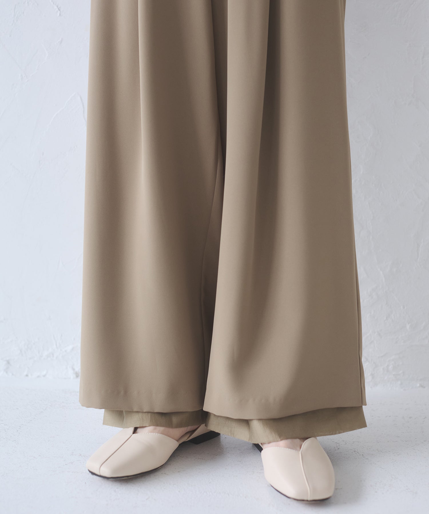 POLY TWILL SHEER WIDE STRAIGHT PANTS