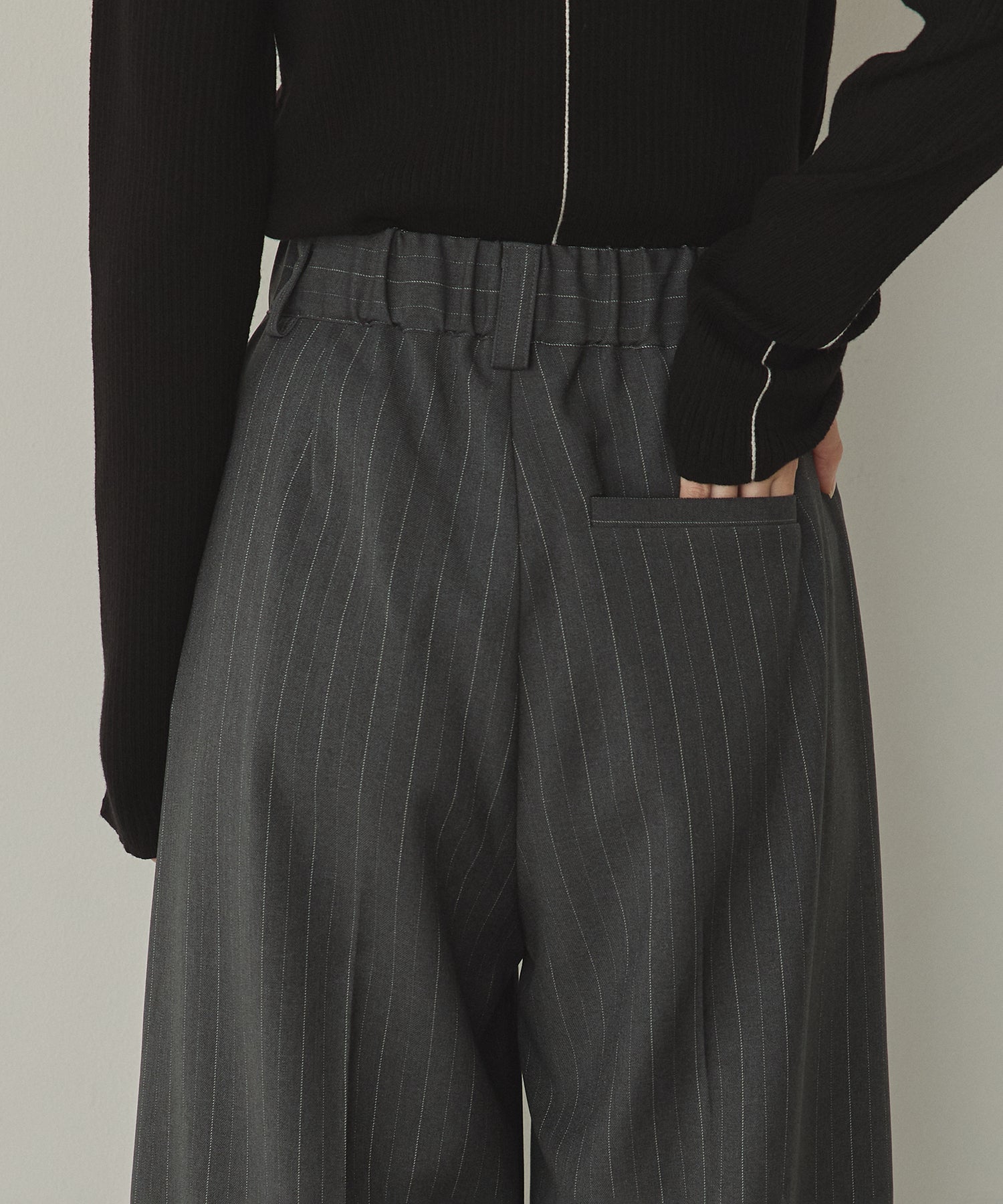 ツイルストライプ タックワイドパンツ