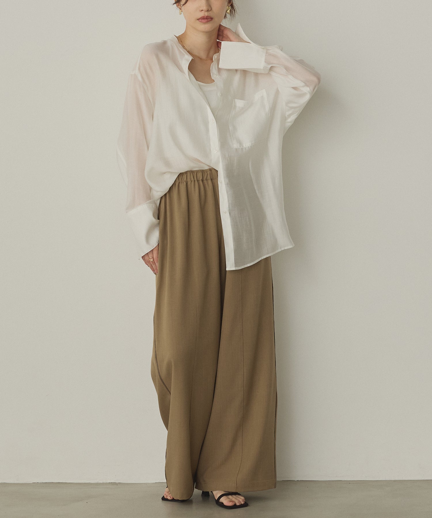 SIDE LINE WIDE STRAIGHT PANTS