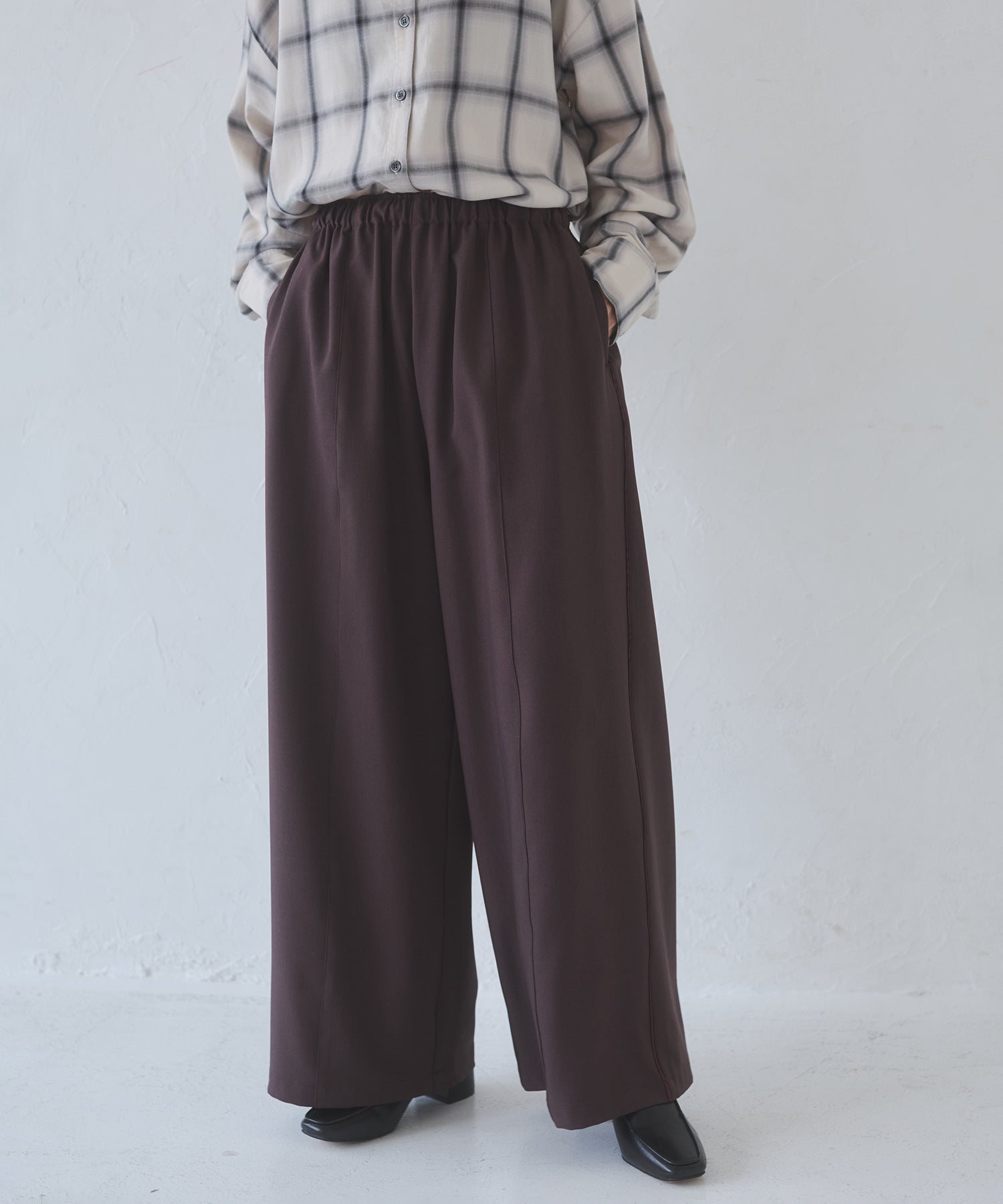 SIDE LINE WIDE STRAIGHT PANTS