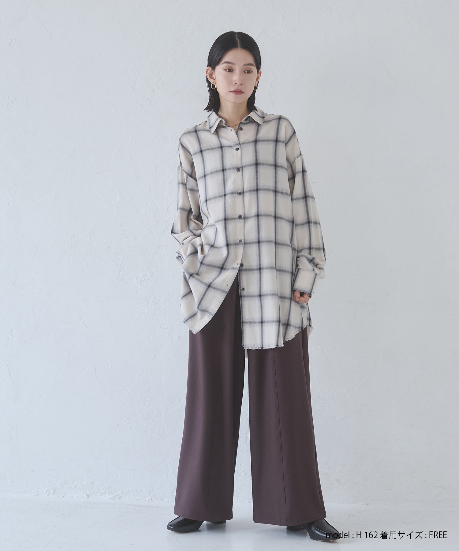 サイドライン ワイドストレートパンツ