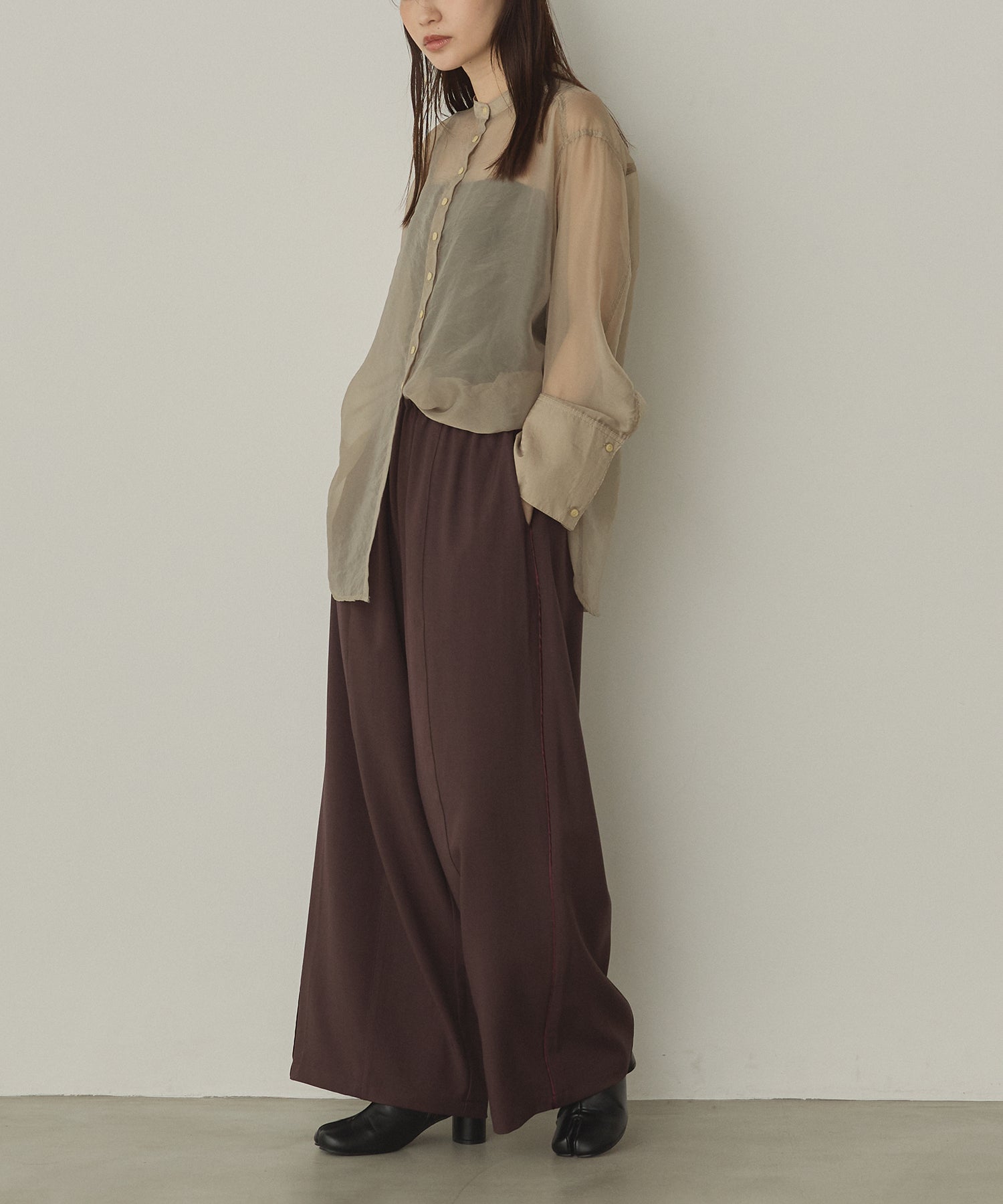 SIDE LINE WIDE STRAIGHT PANTS