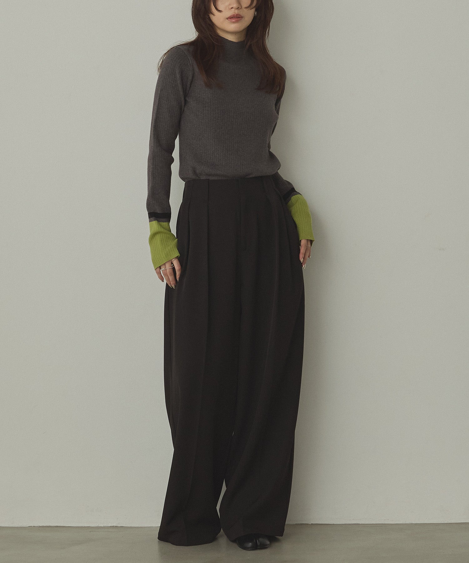 POLY TWILL TUCK PANTS
