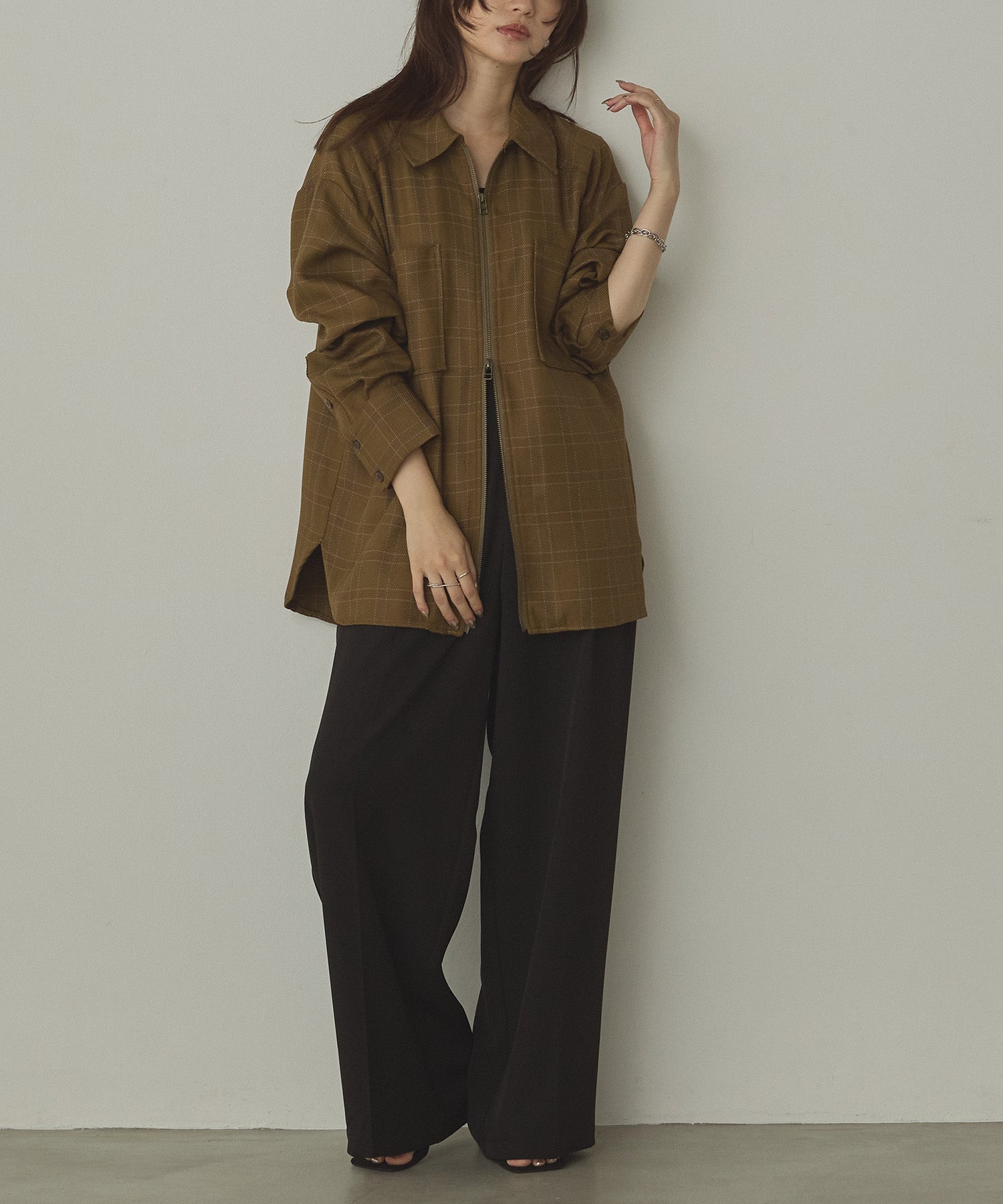 POLY TWILL TUCK PANTS