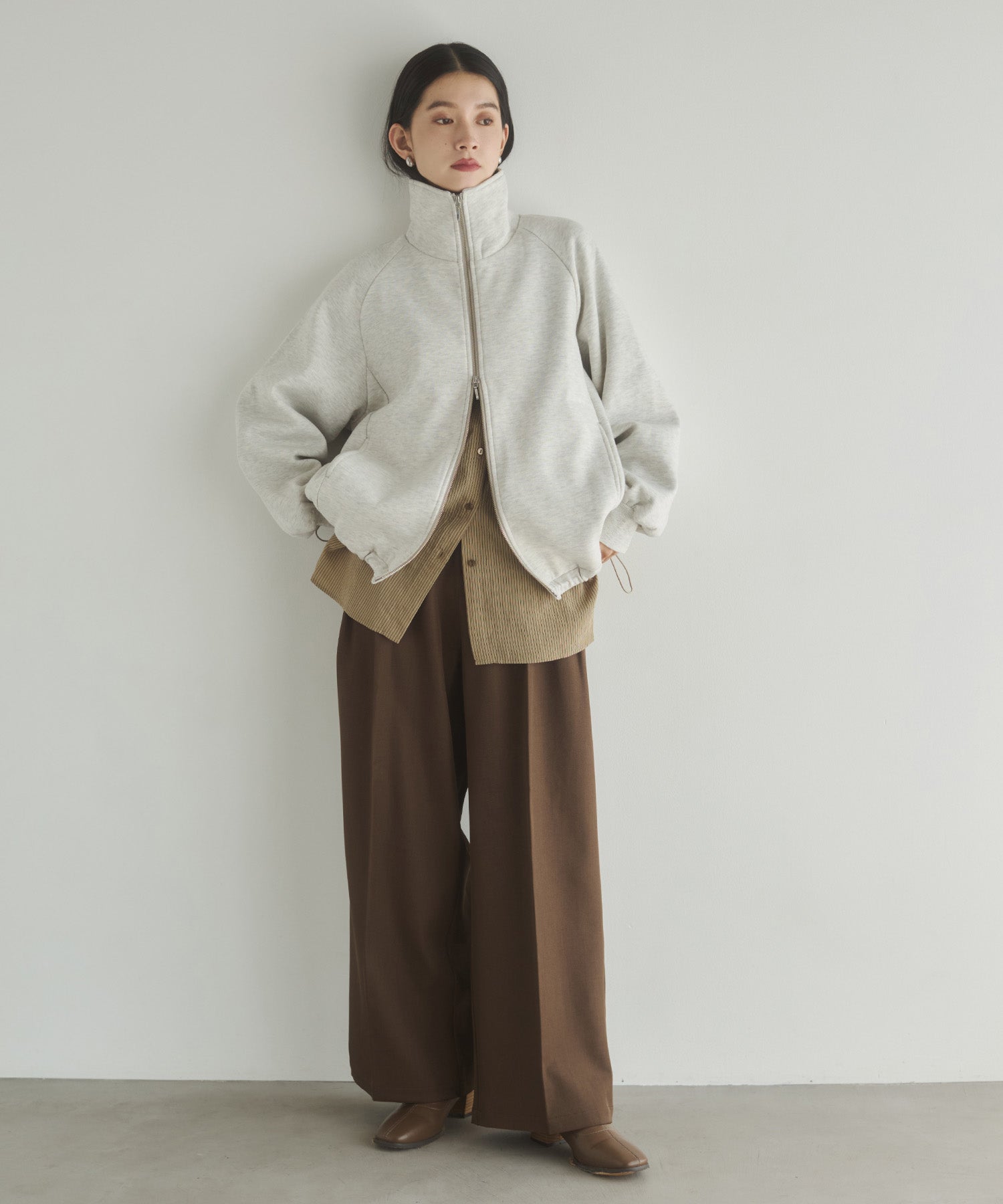 POLY TWILL TUCK PANTS