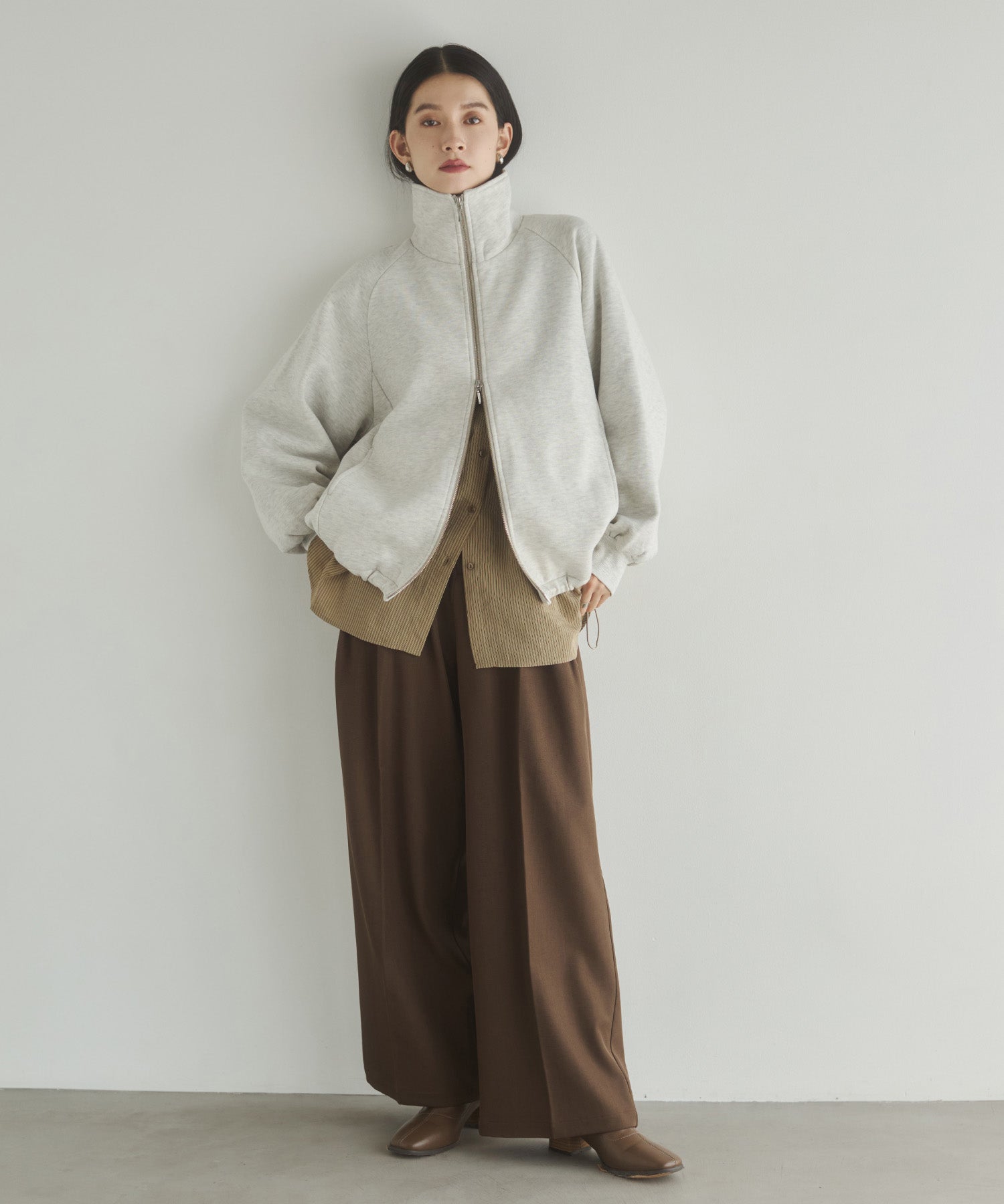 POLY TWILL TUCK PANTS