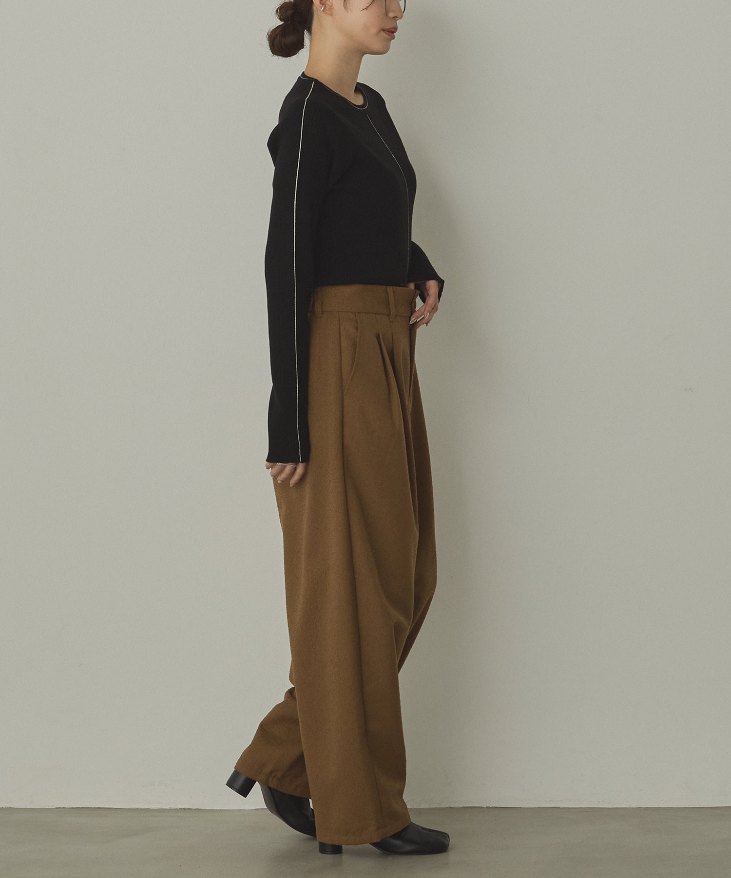 TWEED WIDE TUCK PANTS