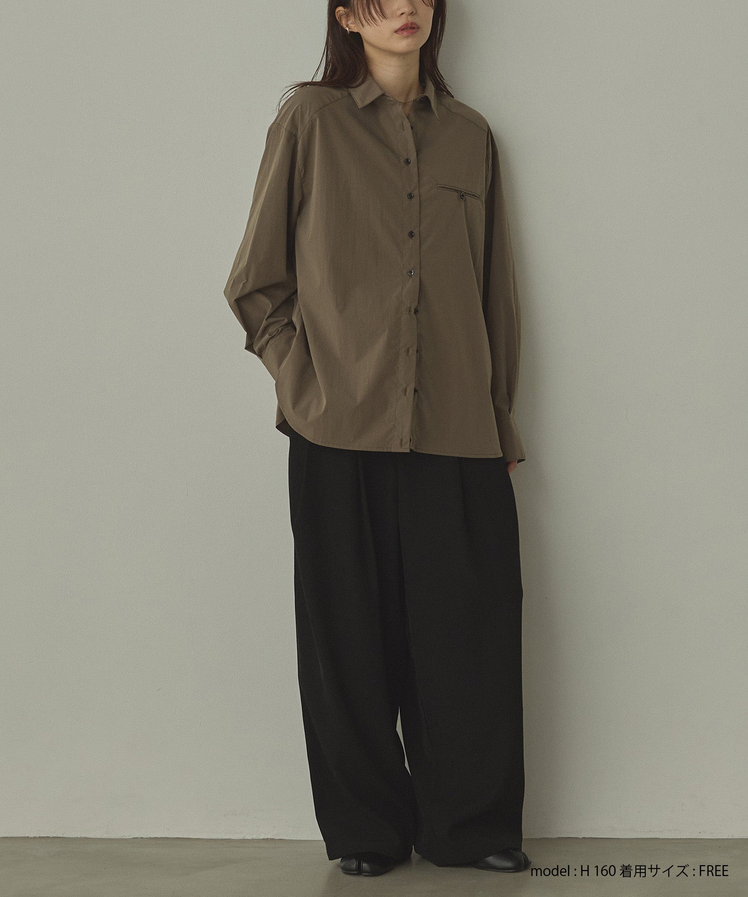 ポリツイル カーヴィパンツ