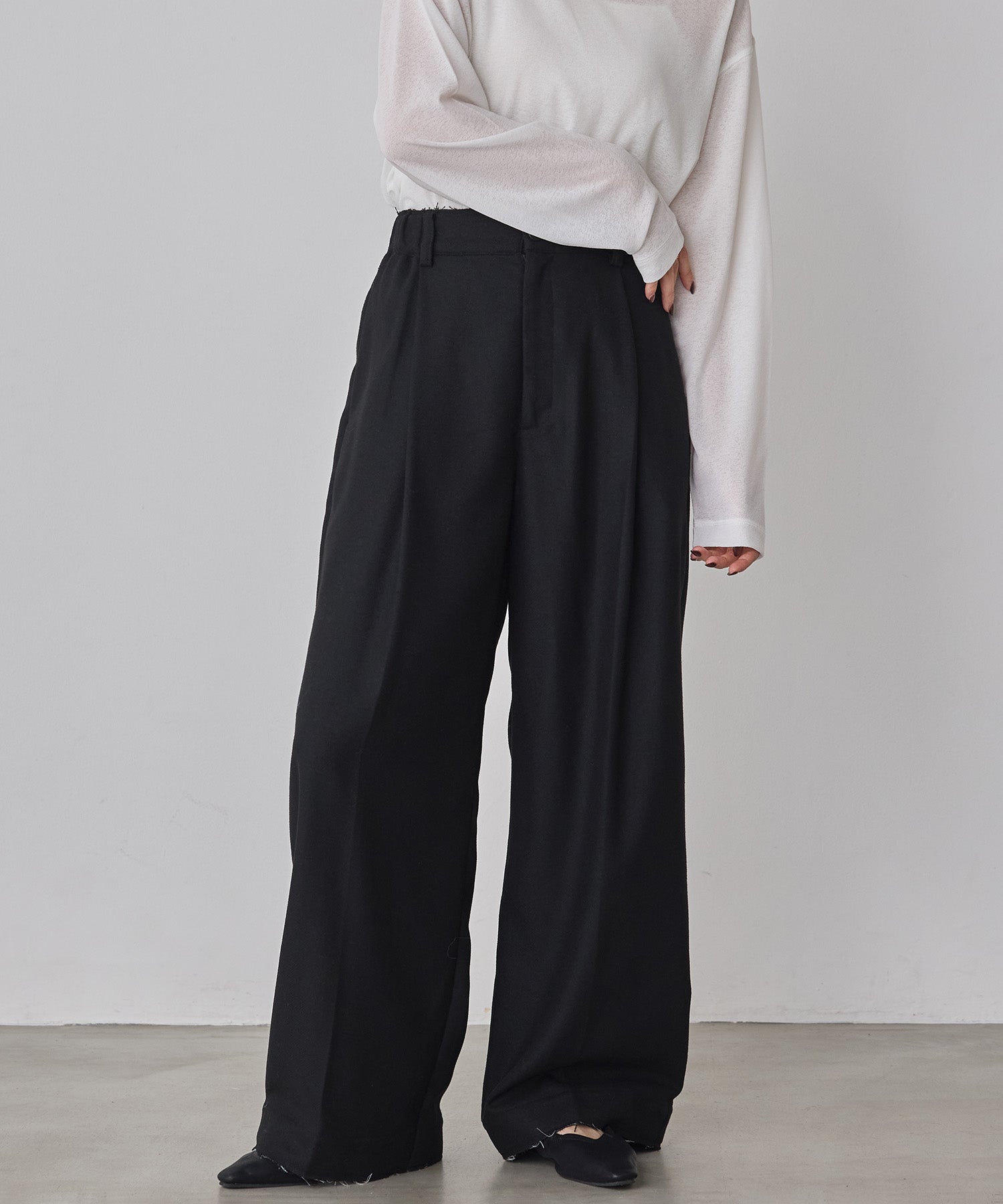 WOOL BLEND WIDE TUCK PANTS