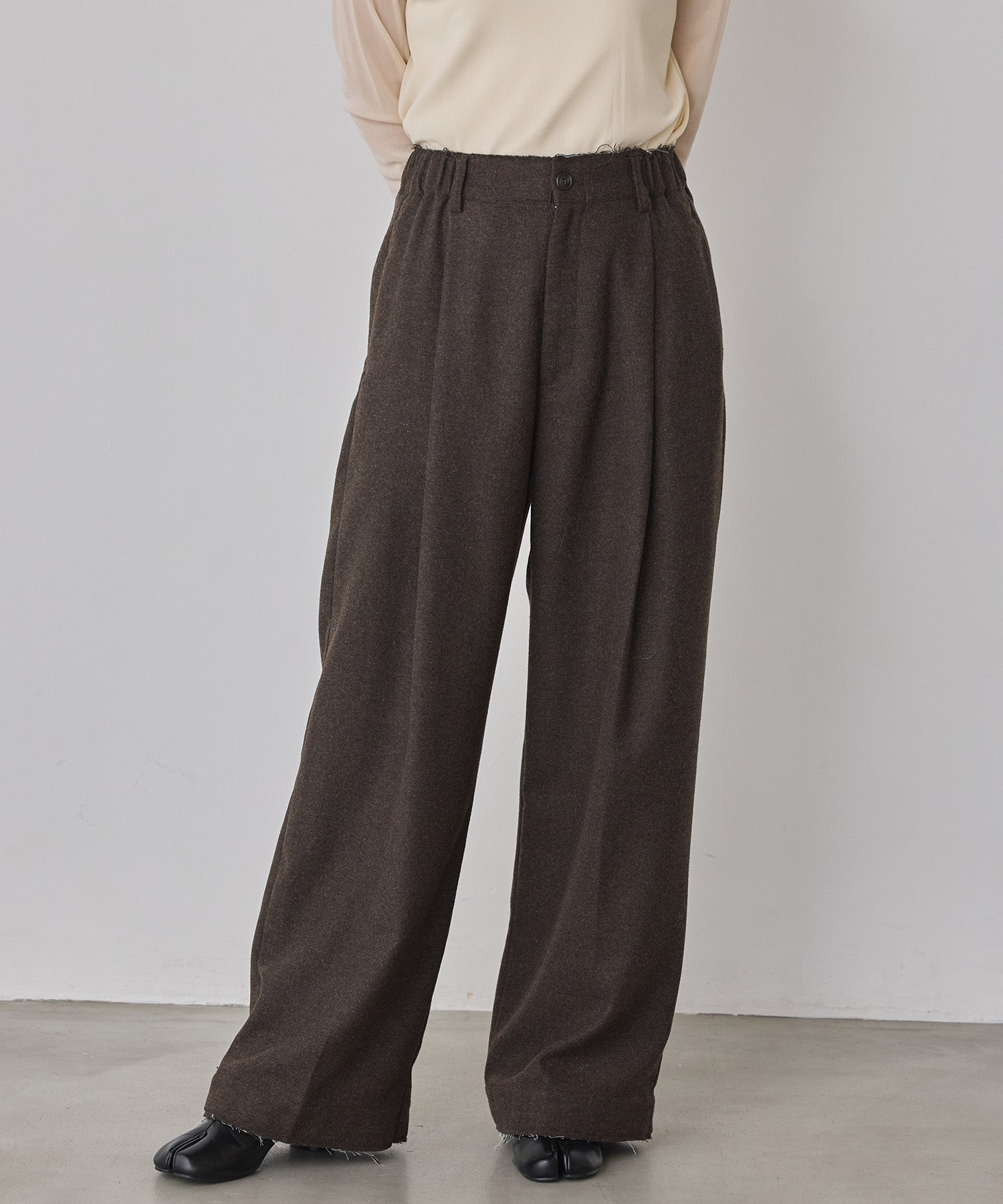 WOOL BLEND WIDE TUCK PANTS