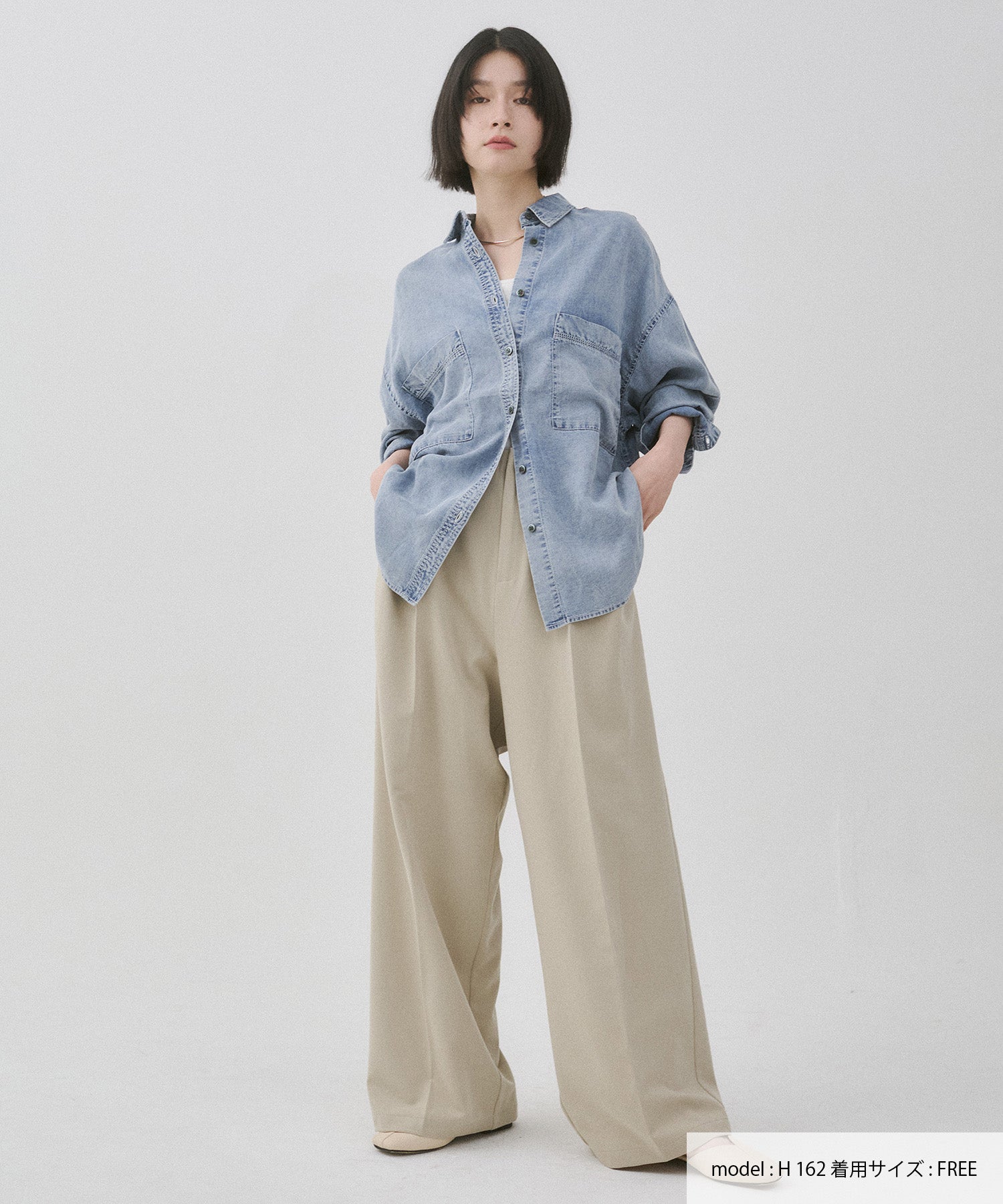 POLYRAYON TUCK PANTS