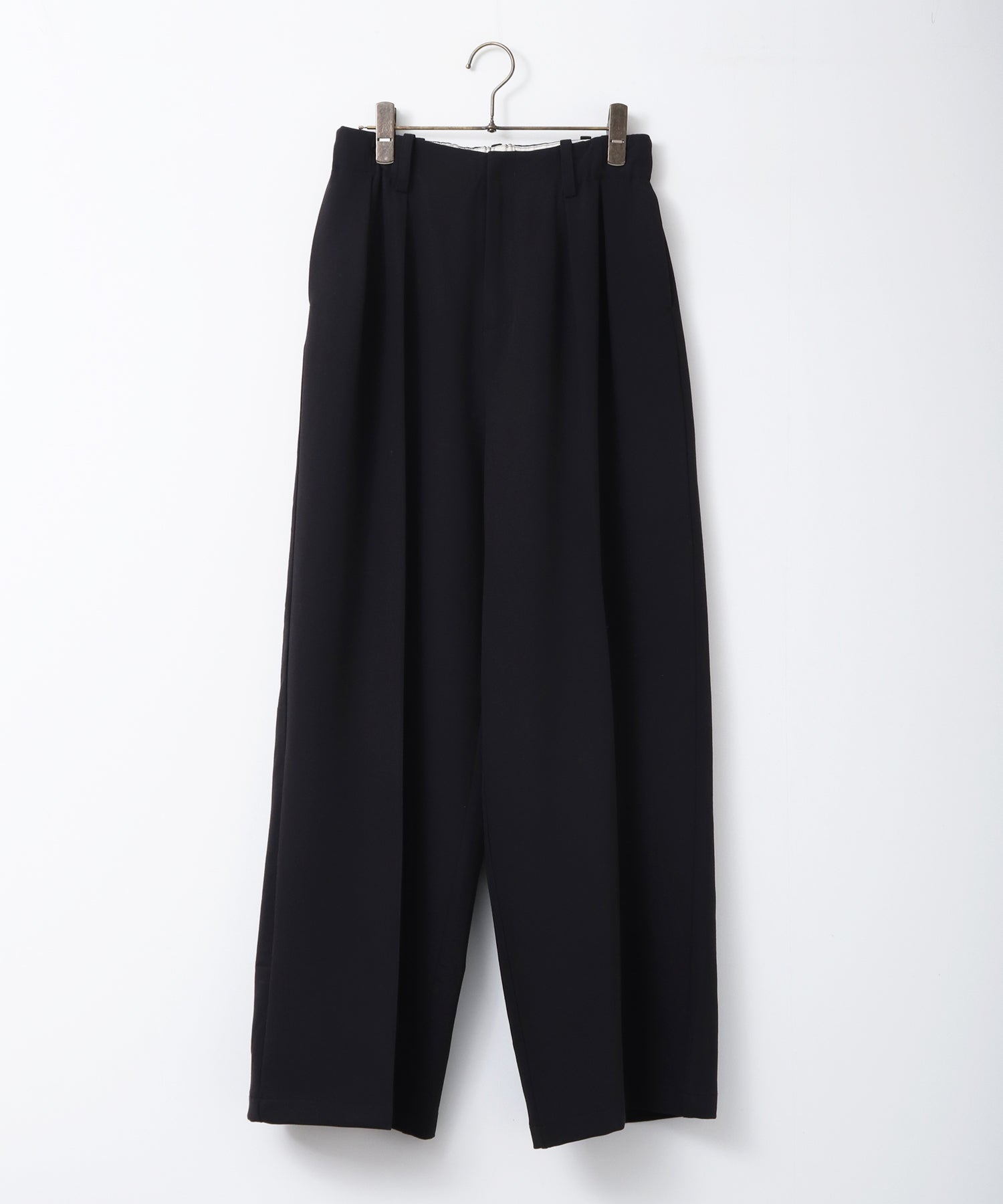 POLYRAYON TUCK PANTS