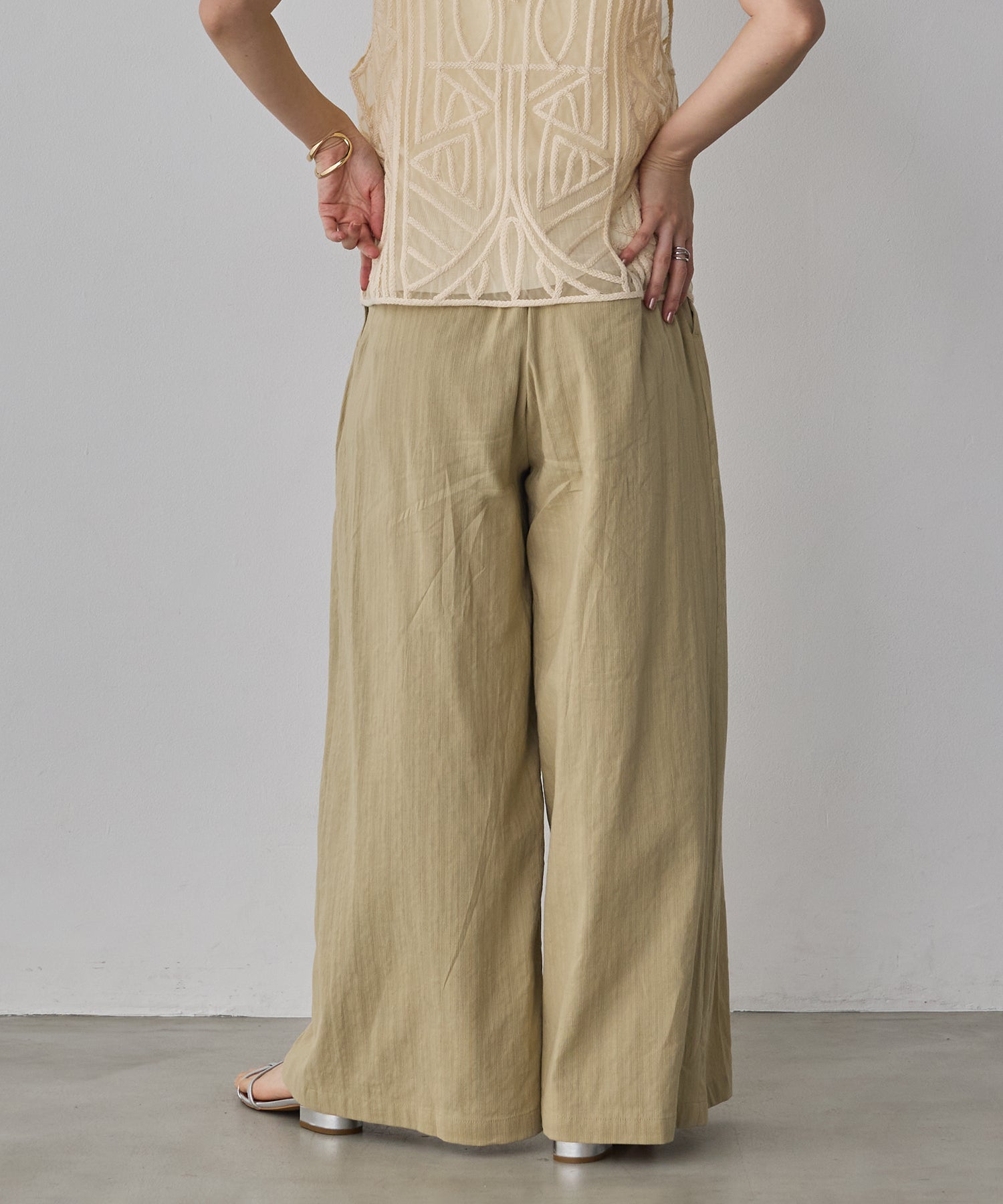 SPRING SLAB DEEP TUCK PANTS